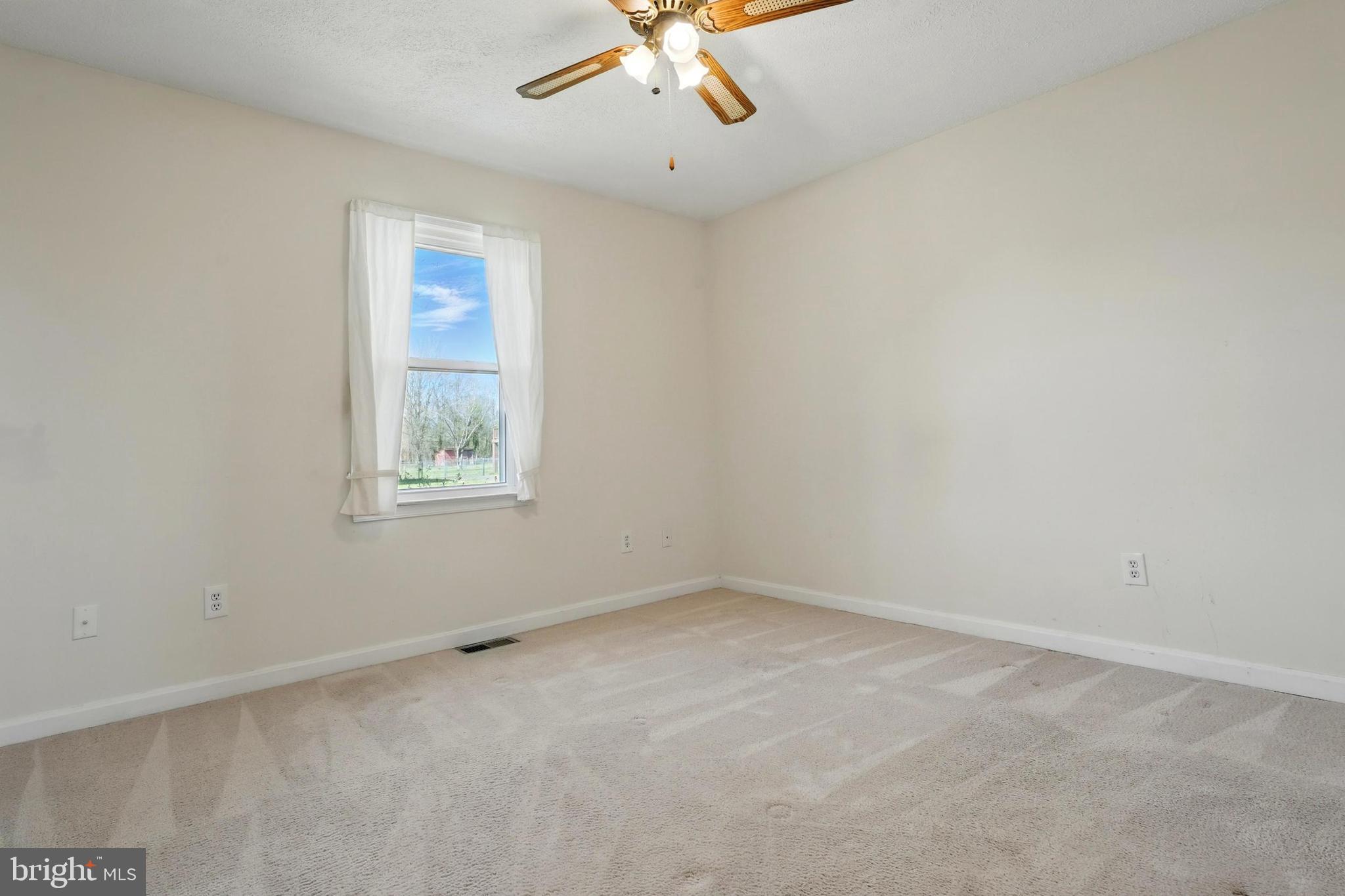 MEADOWBROOKE - Residential