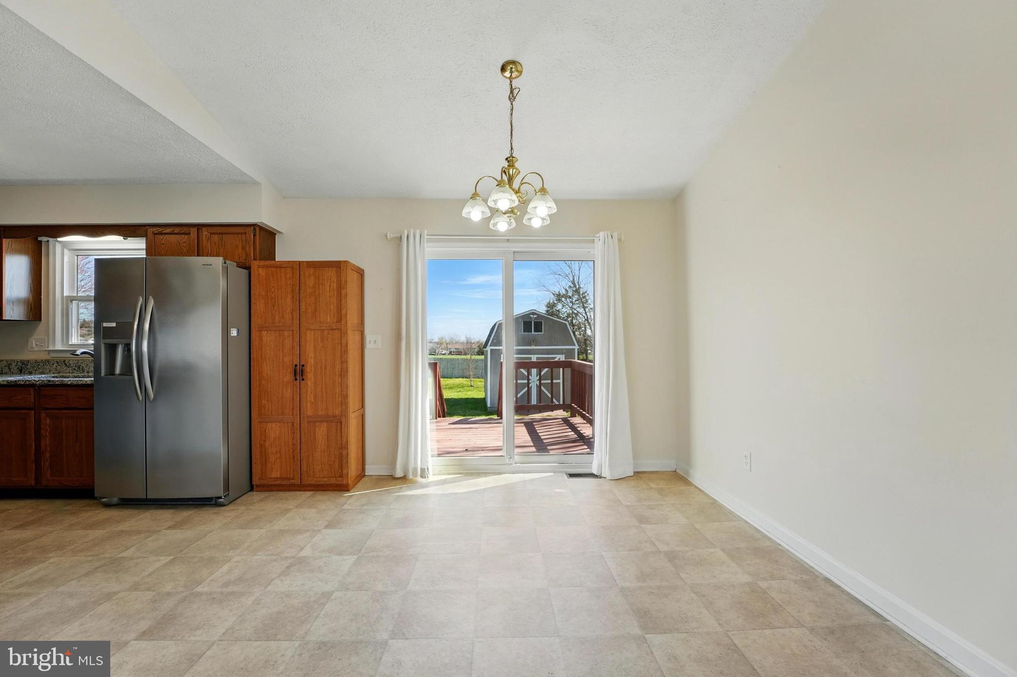 MEADOWBROOKE - Residential