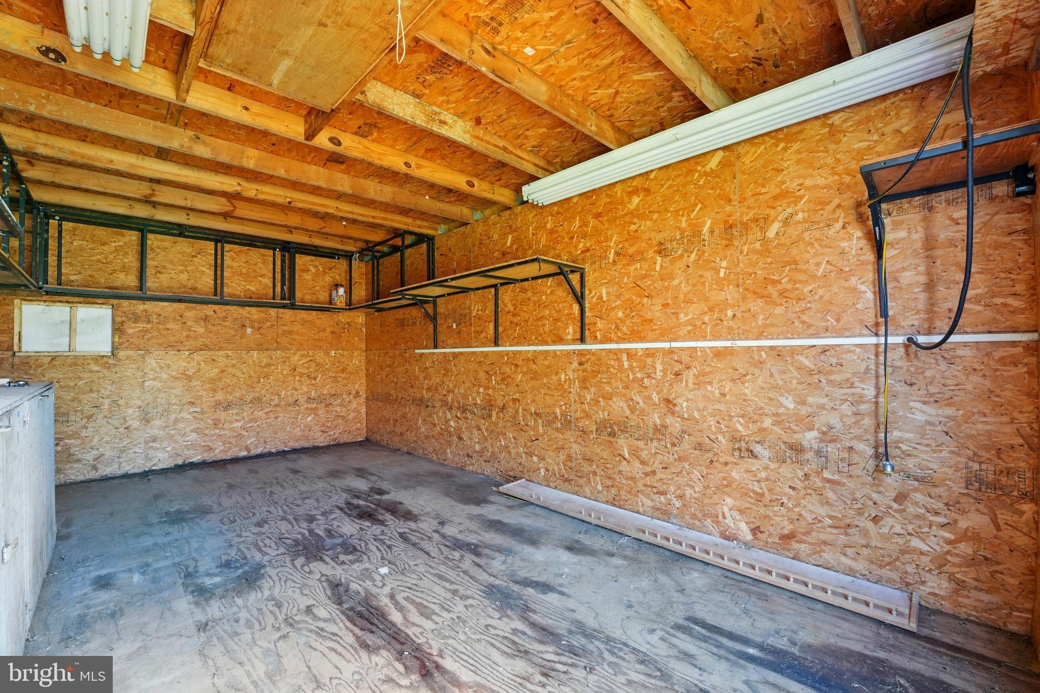 MEADOWBROOKE - Residential