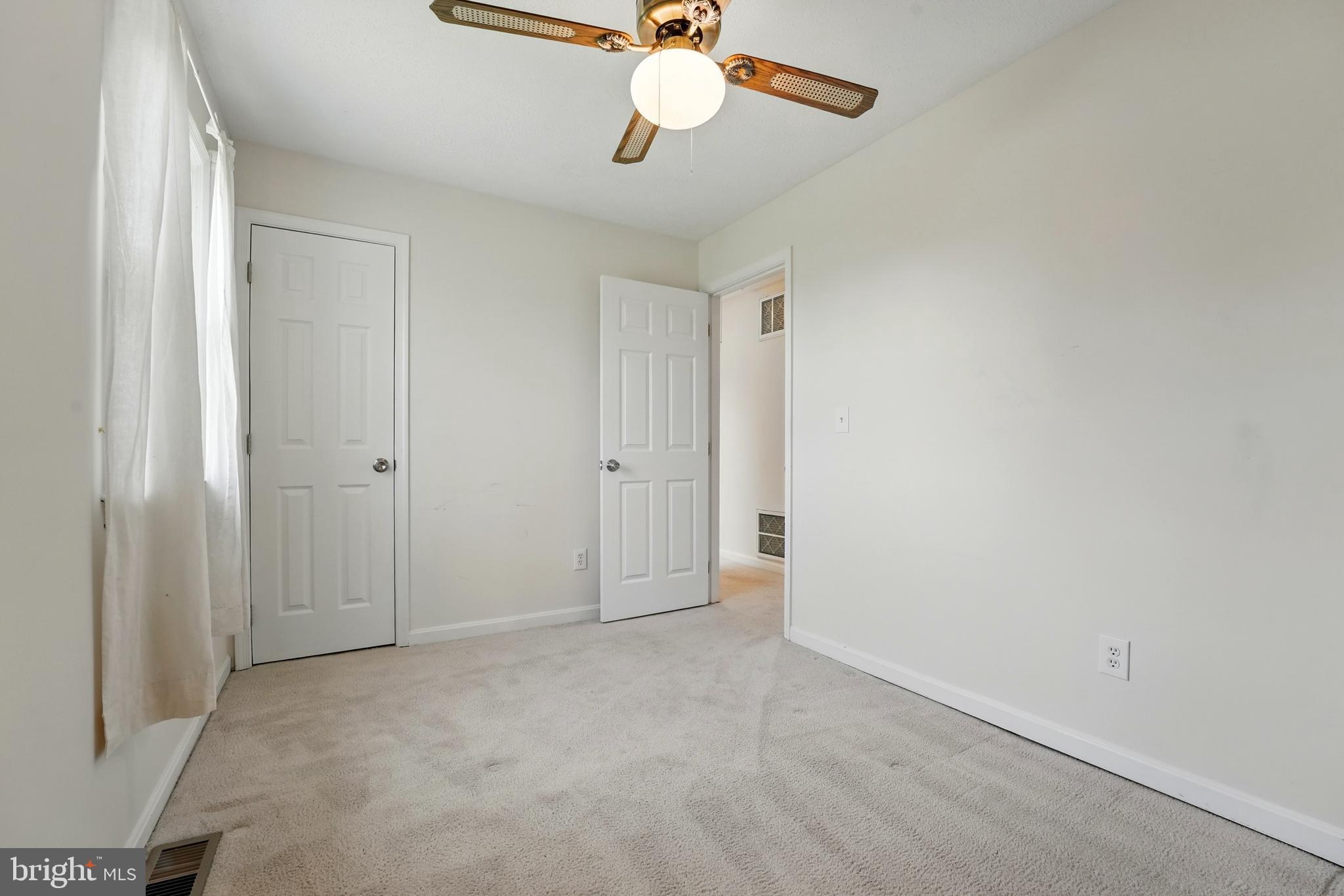 MEADOWBROOKE - Residential