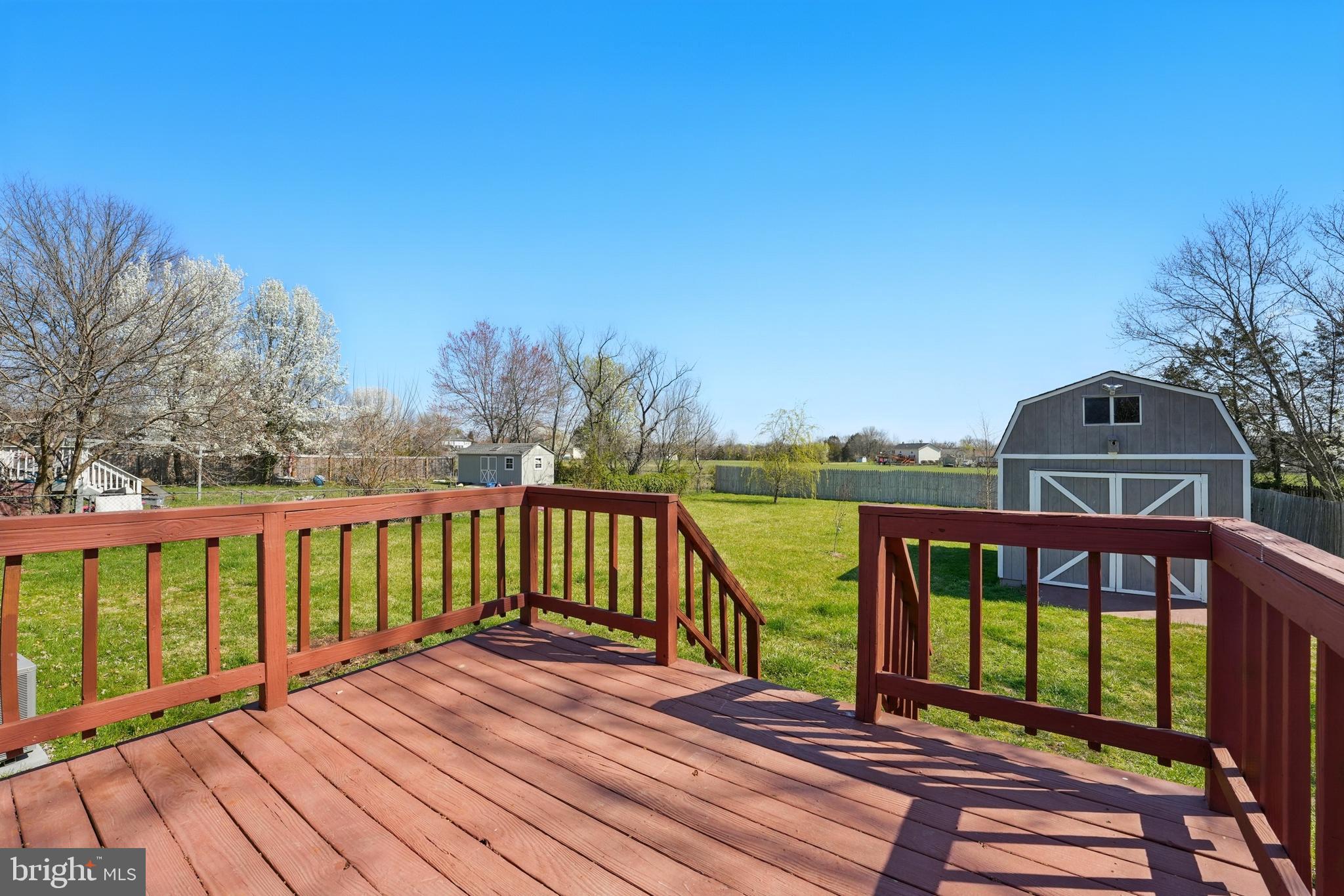 MEADOWBROOKE - Residential