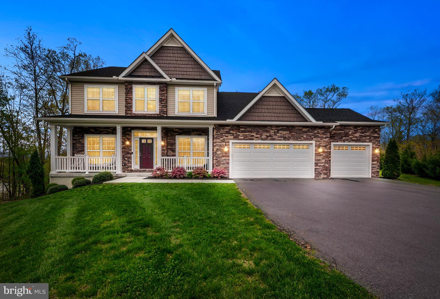 BROOKFIELD ON THE POTOMAC - Residential