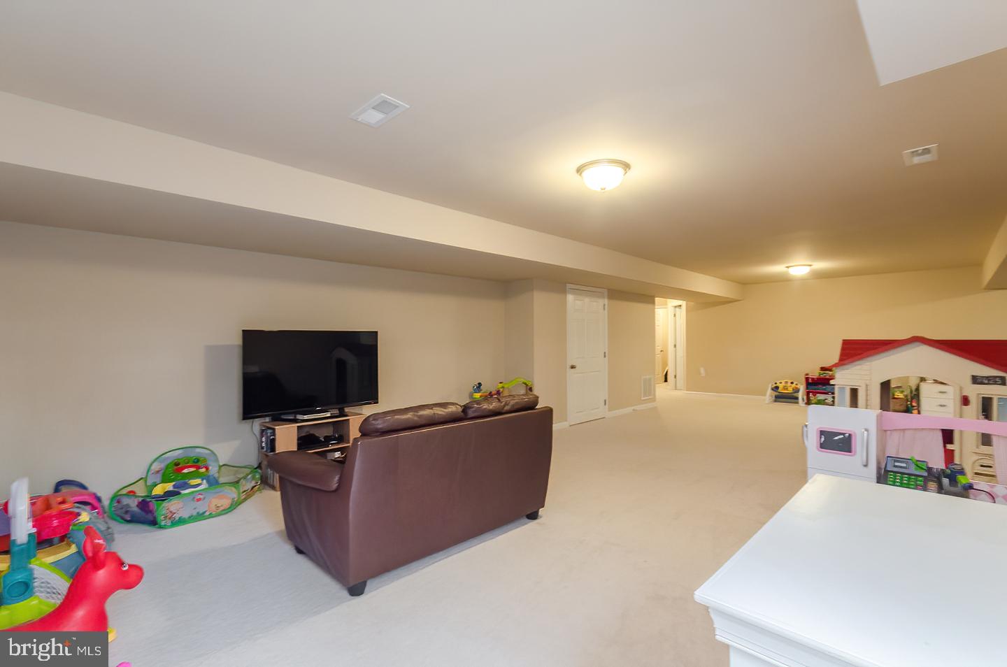 BROOKFIELD ON THE POTOMAC - Residential