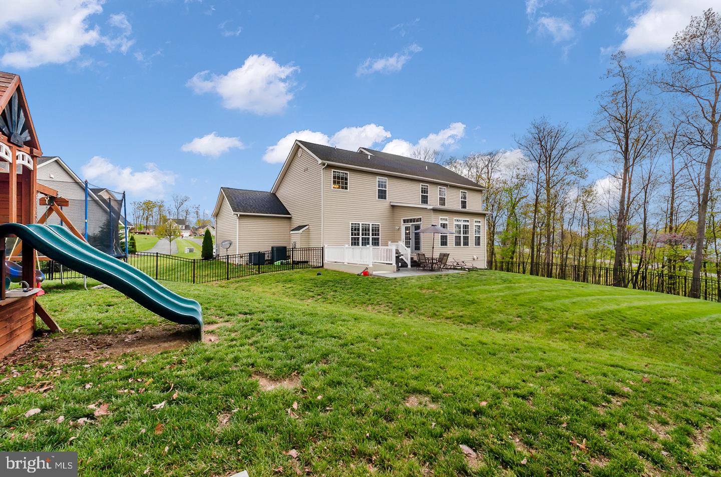BROOKFIELD ON THE POTOMAC - Residential