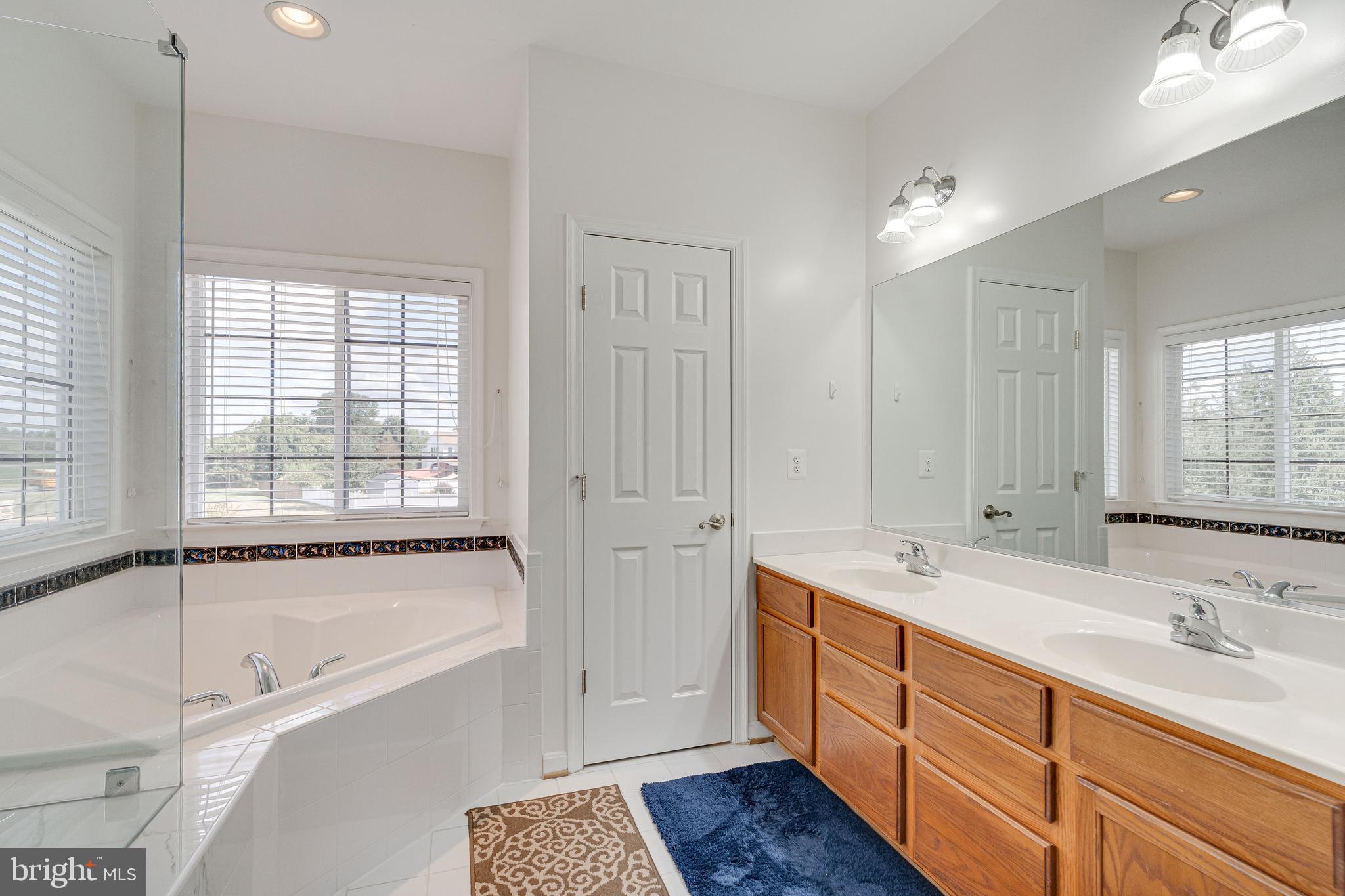 CEDAR BROOKE - Residential