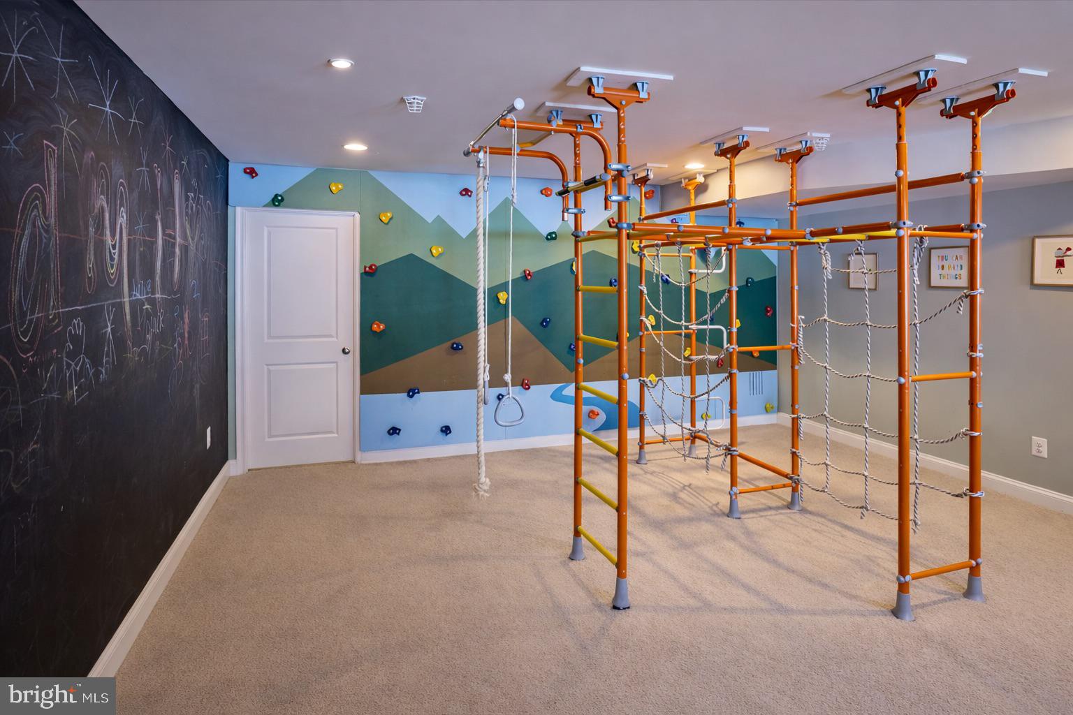 HAMILTON RESERVE - Residential