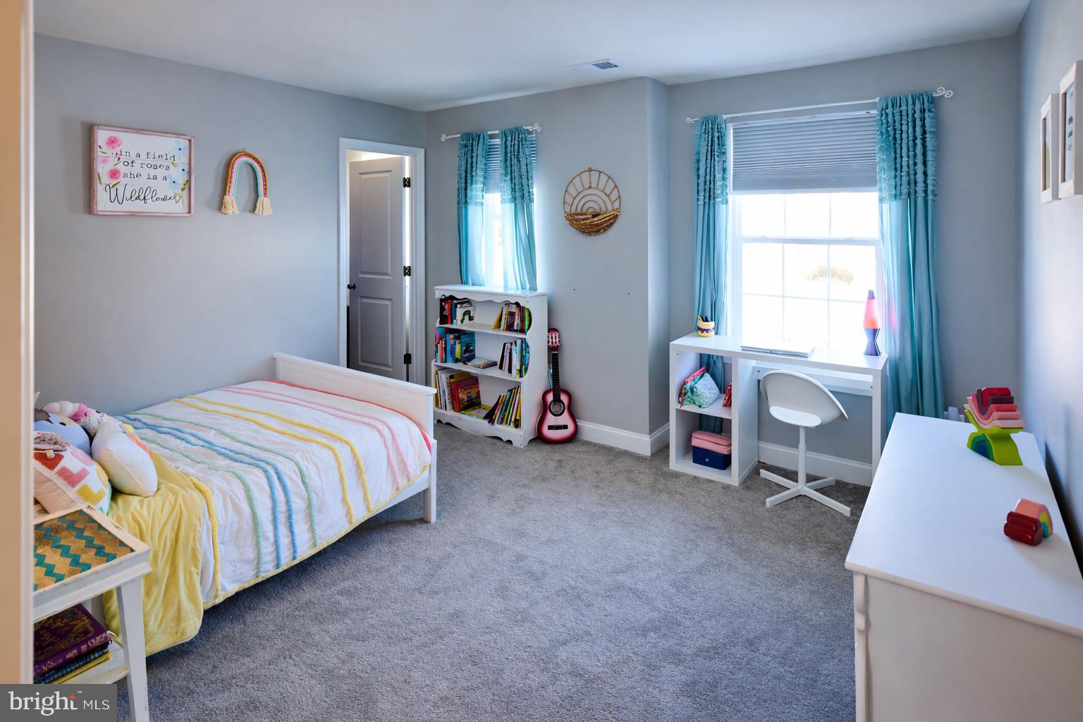 HAMILTON RESERVE - Residential