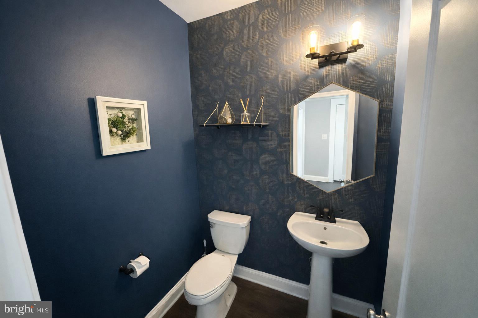 HAMILTON RESERVE - Residential