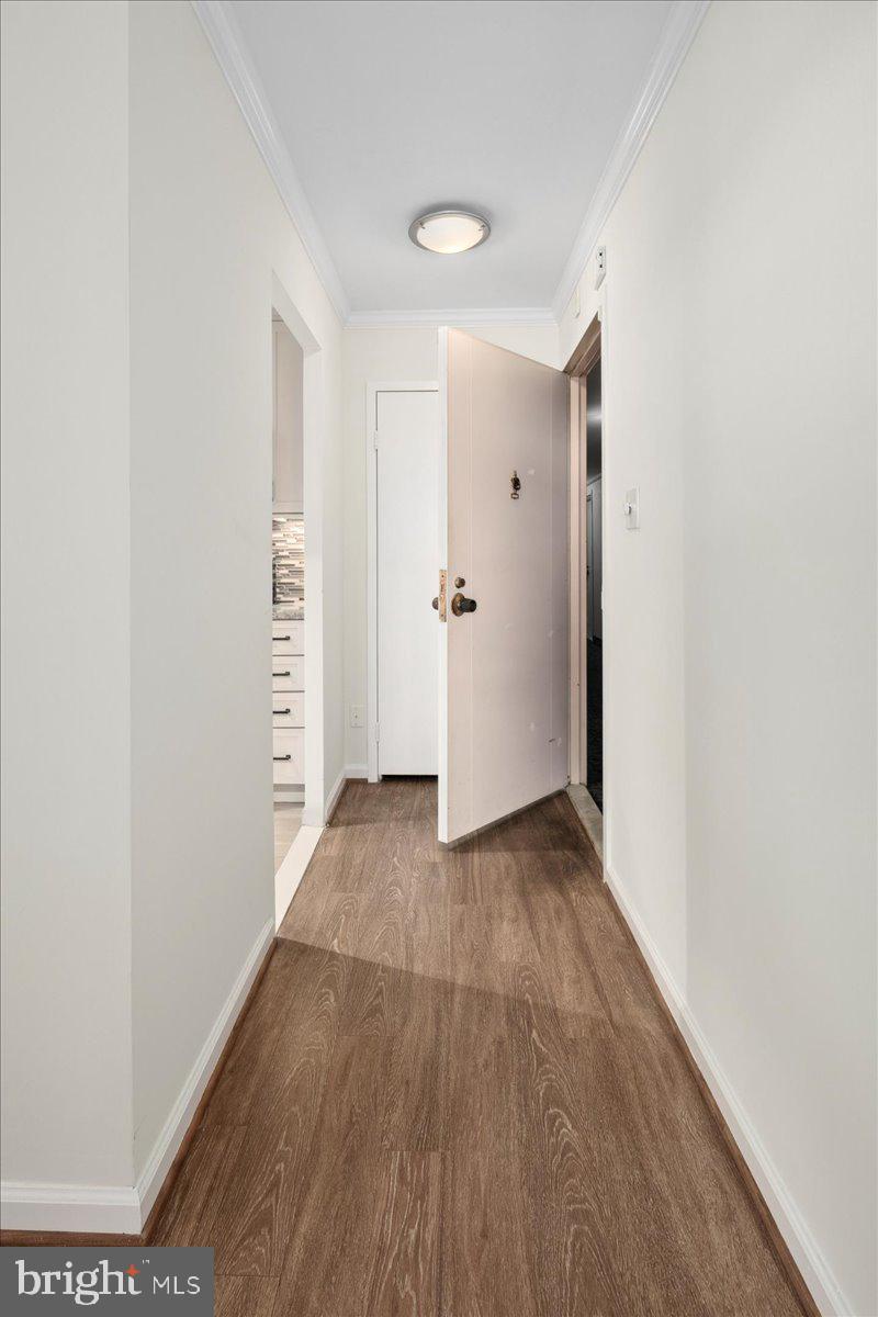 WASHINGTONIAN TOWER - Residential