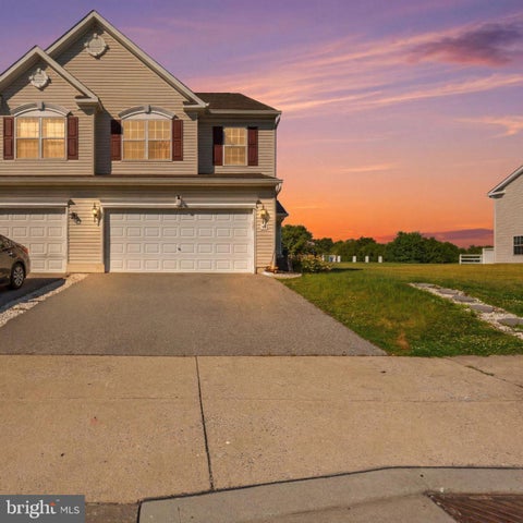 Townhouse For Sale - 14 Alderbrook Court<br/> SMYRNA, DE 19977