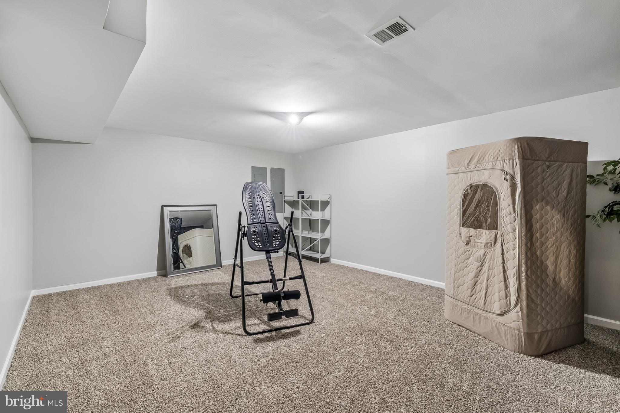 CARRIAGE FORD - Residential