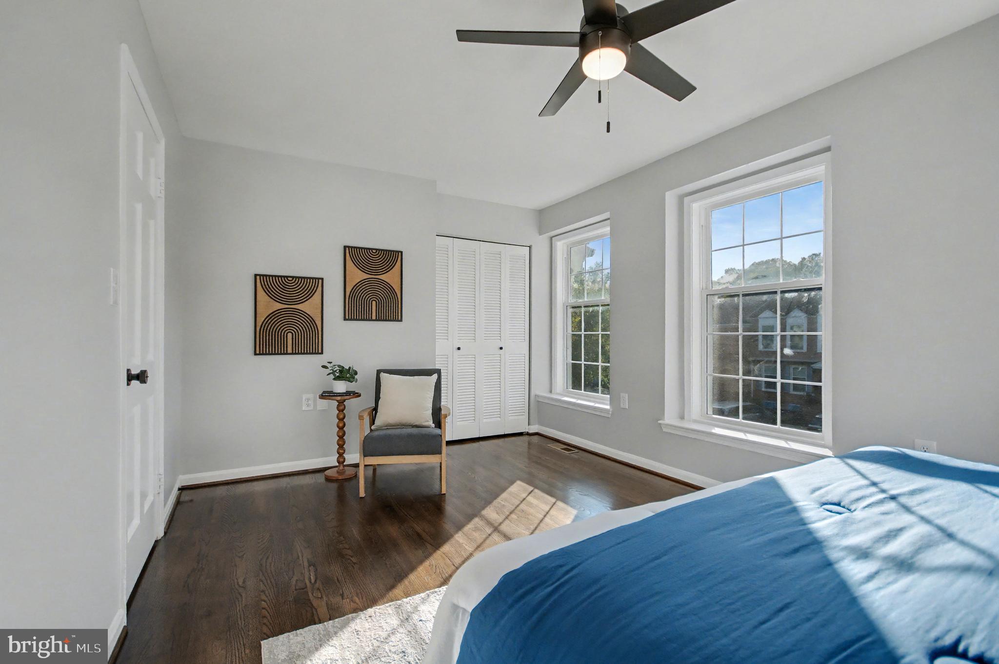 GEORGETOWN HOUSES - Residential