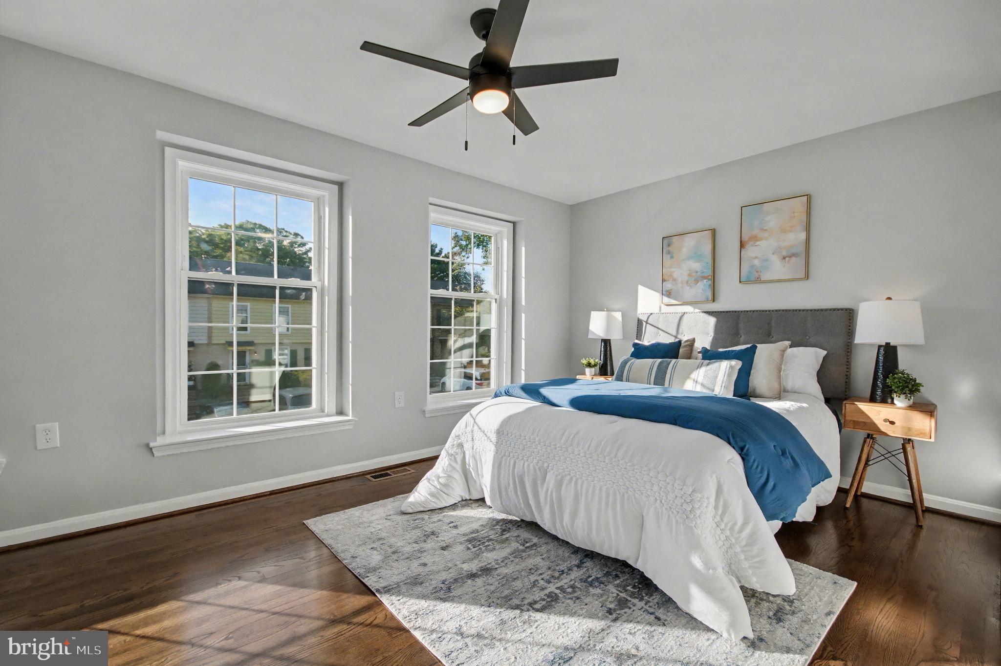 GEORGETOWN HOUSES - Residential