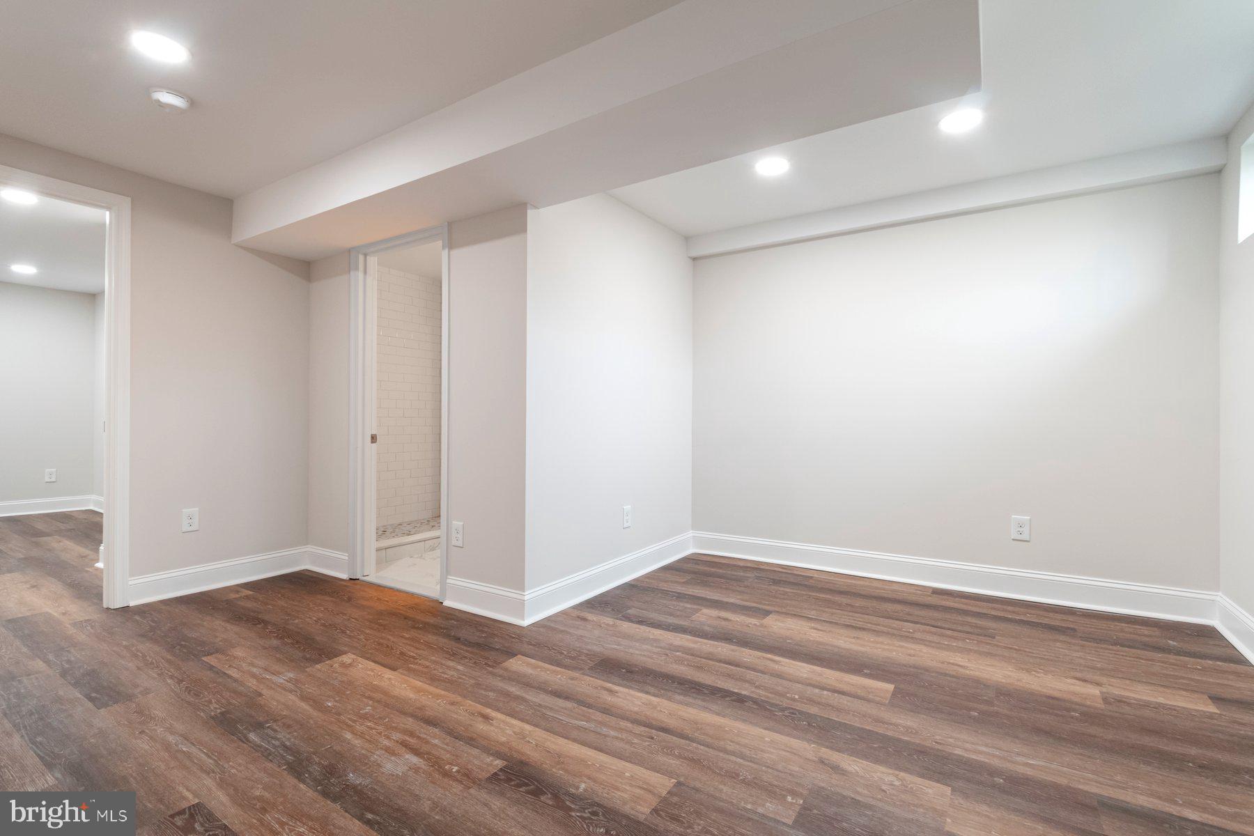 BEVERLY HILLS - Residential