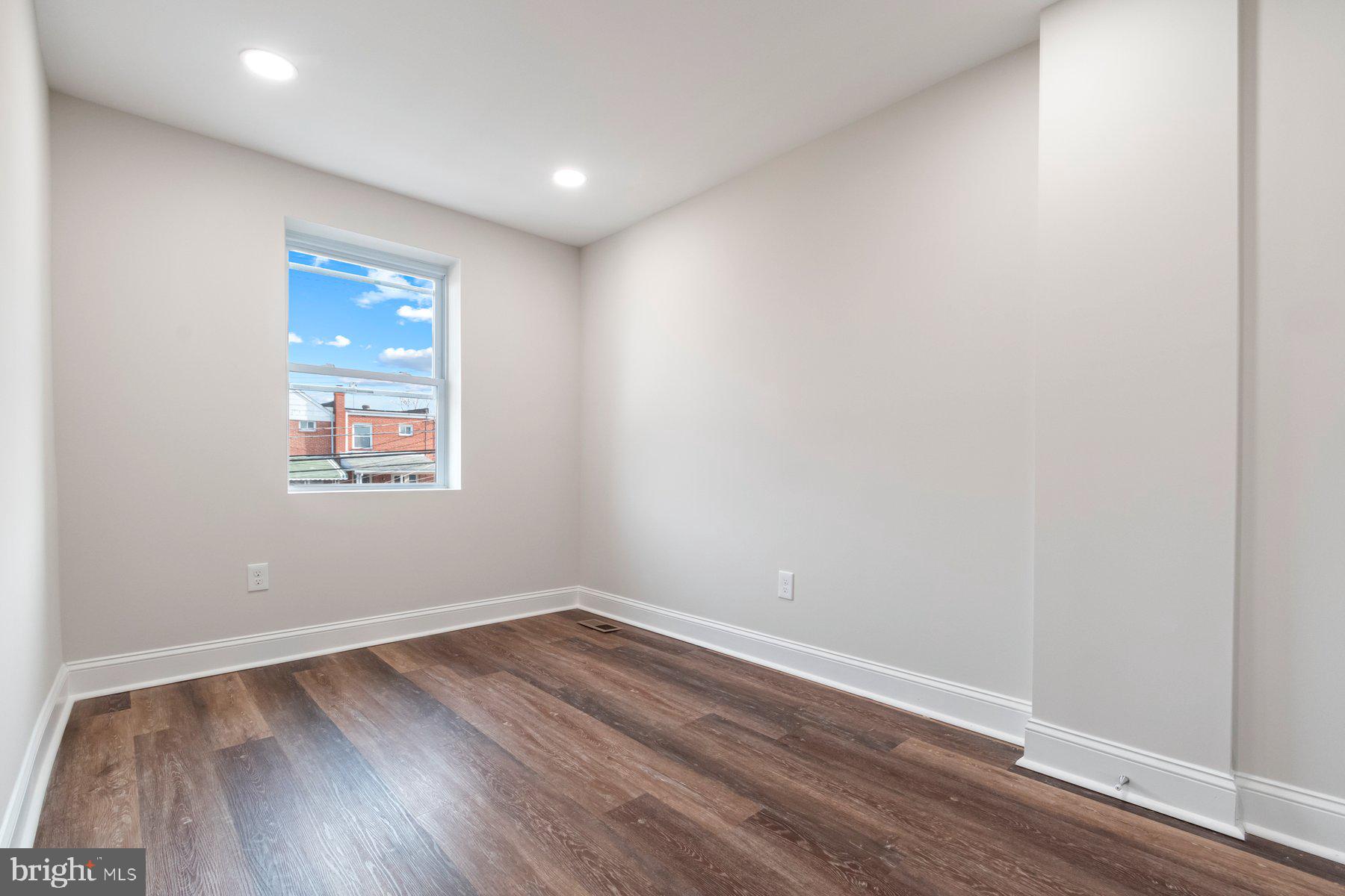 BEVERLY HILLS - Residential