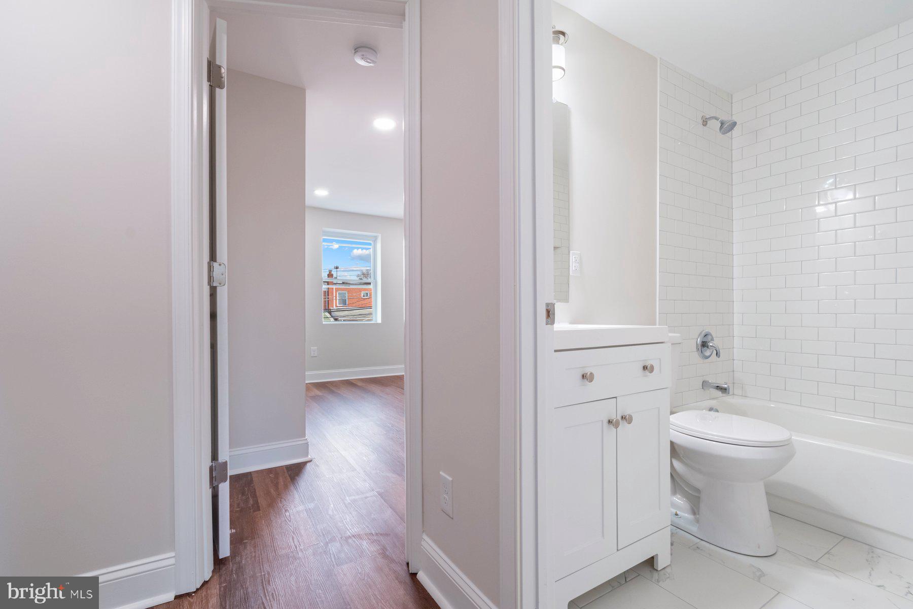 BEVERLY HILLS - Residential