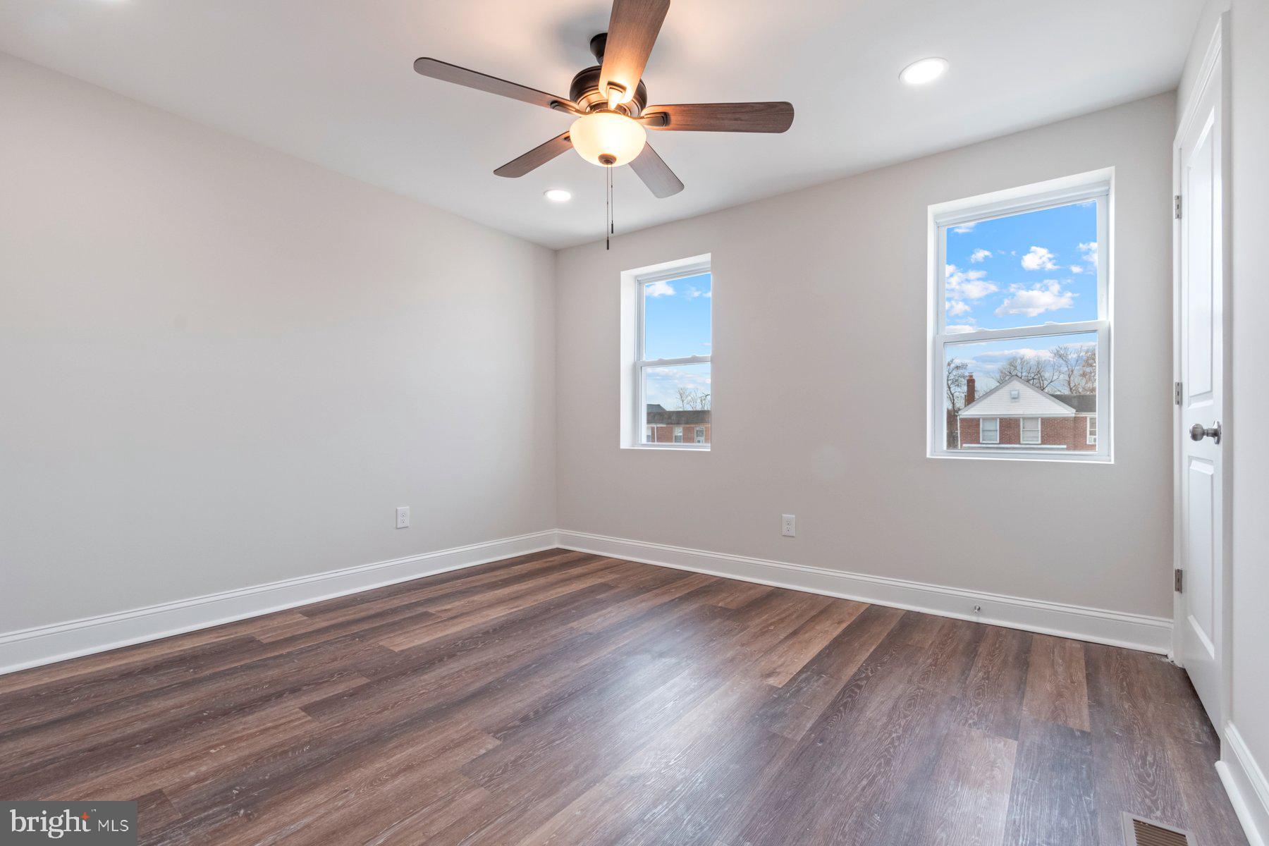 BEVERLY HILLS - Residential