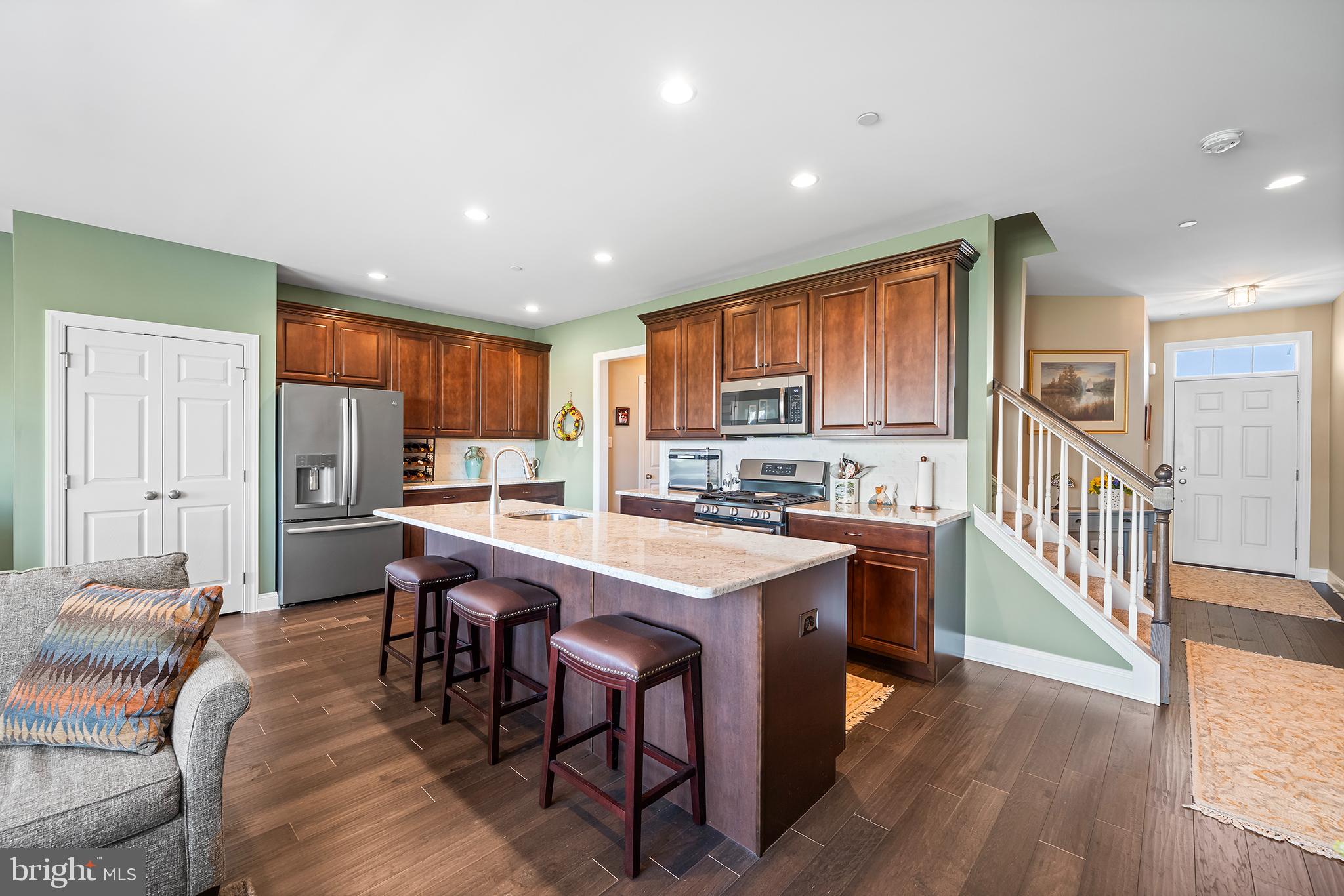 ENCLAVE AT RIDGEWOOD - Residential