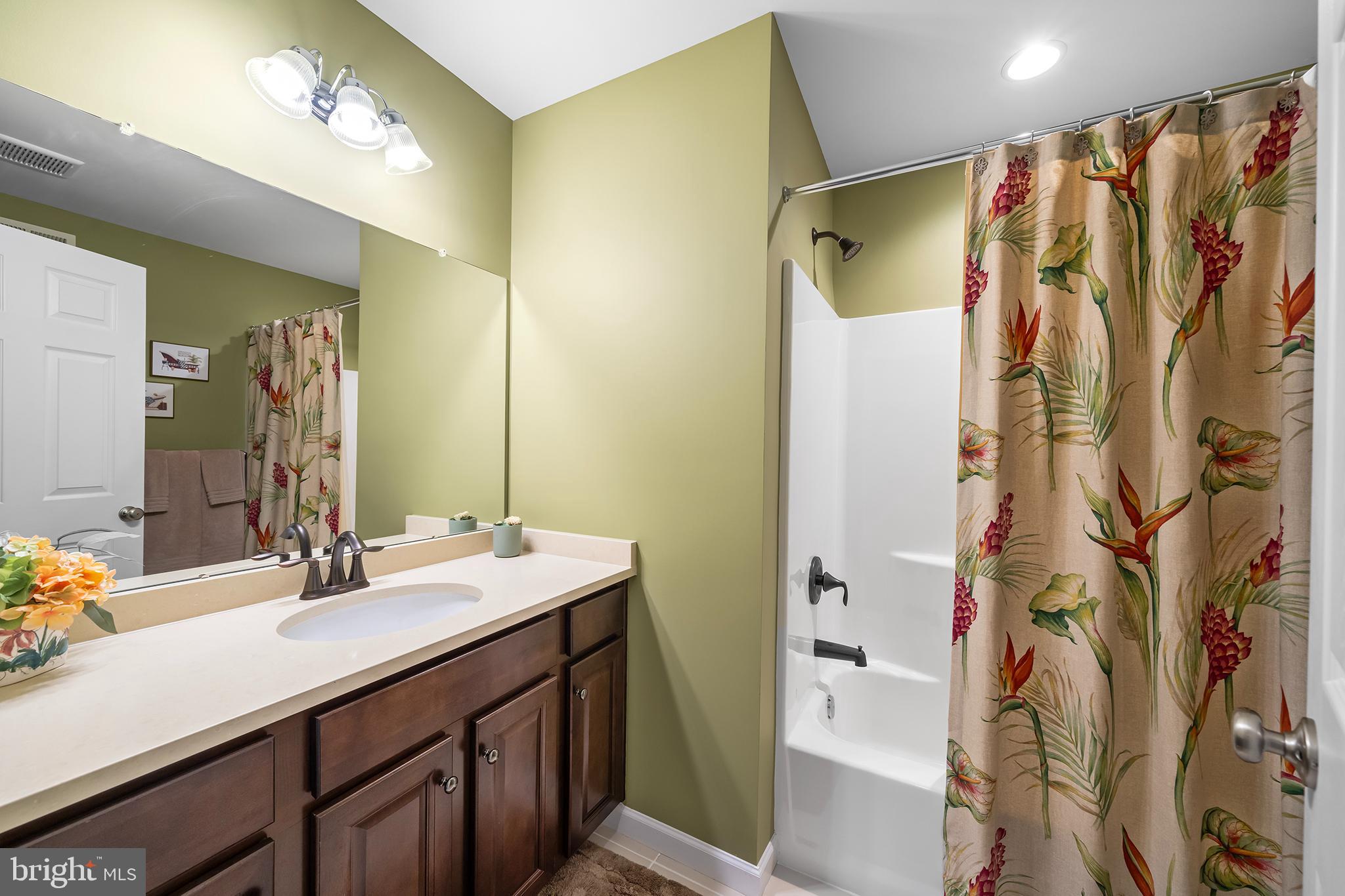 ENCLAVE AT RIDGEWOOD - Residential