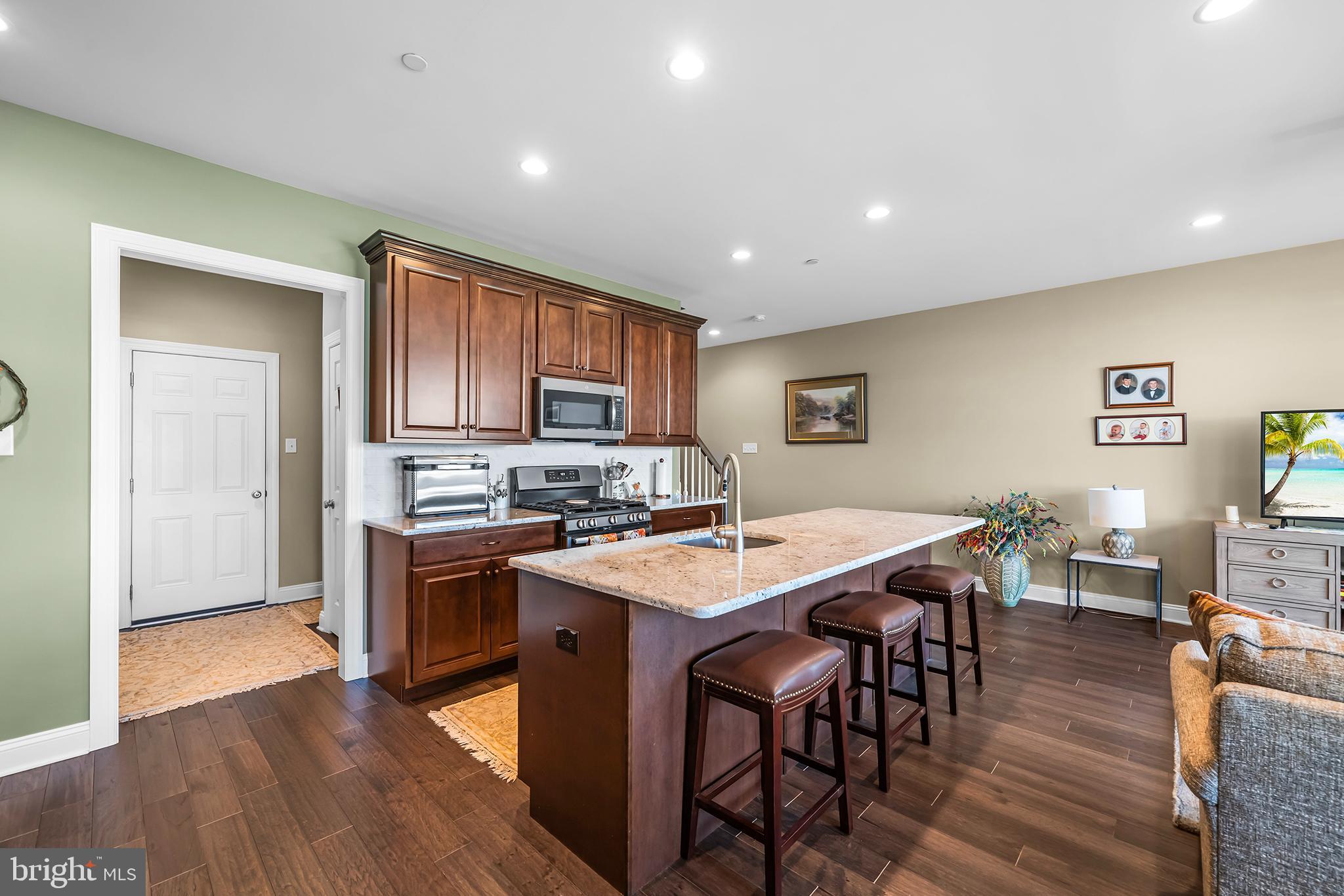 ENCLAVE AT RIDGEWOOD - Residential