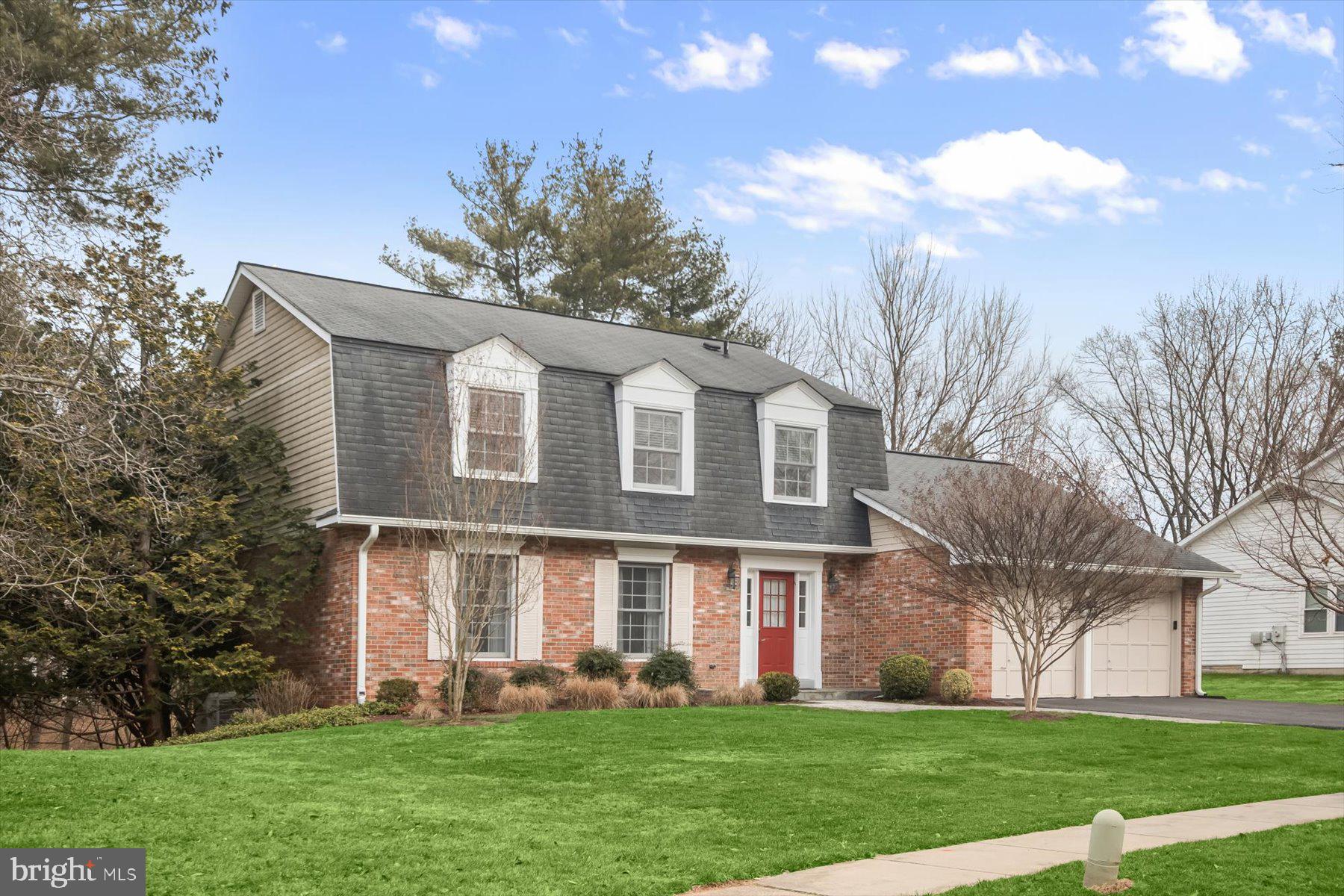 1727 GLASTONBERRY ROAD