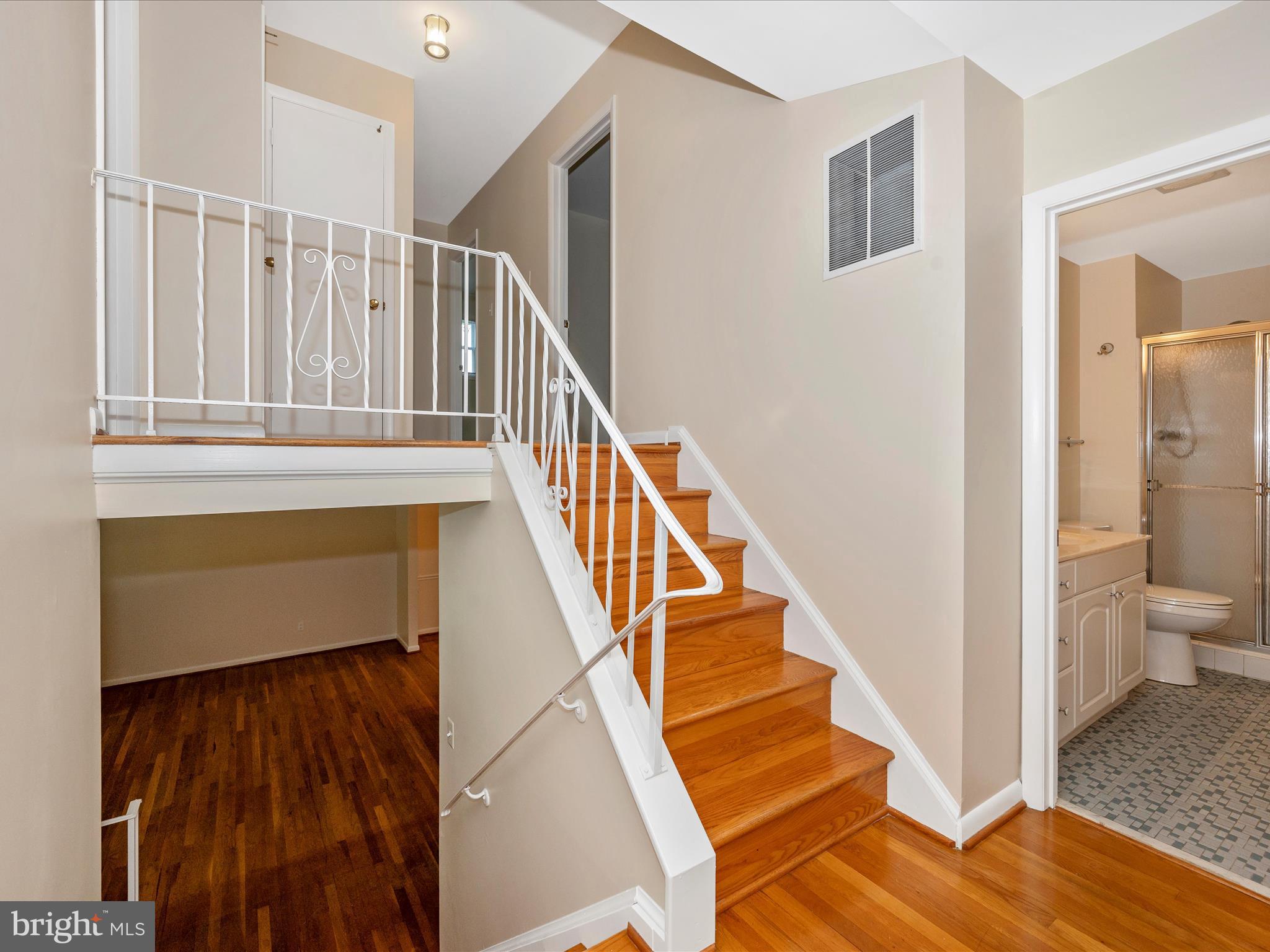 ROCK CREEK MANOR - Residential