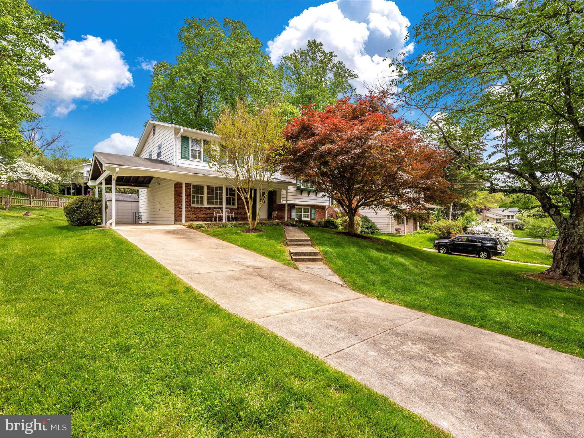 ROCK CREEK MANOR - Residential