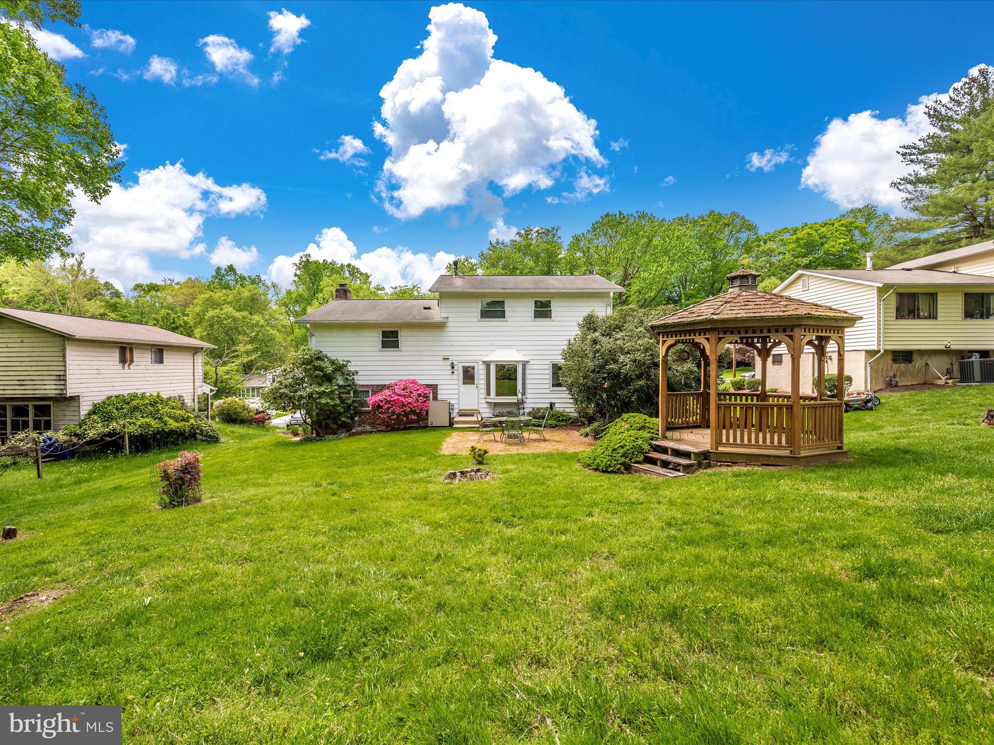 ROCK CREEK MANOR - Residential