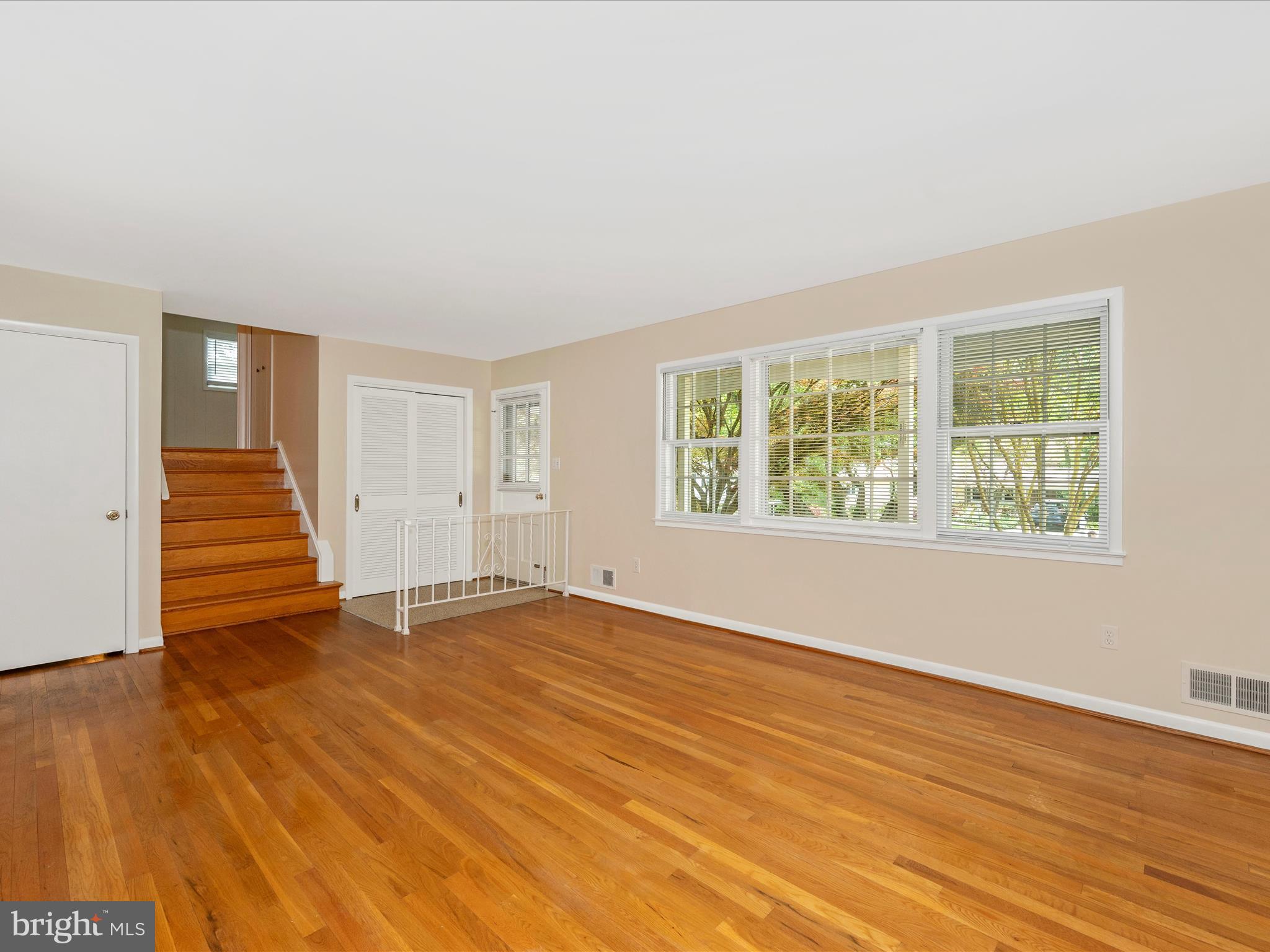 ROCK CREEK MANOR - Residential