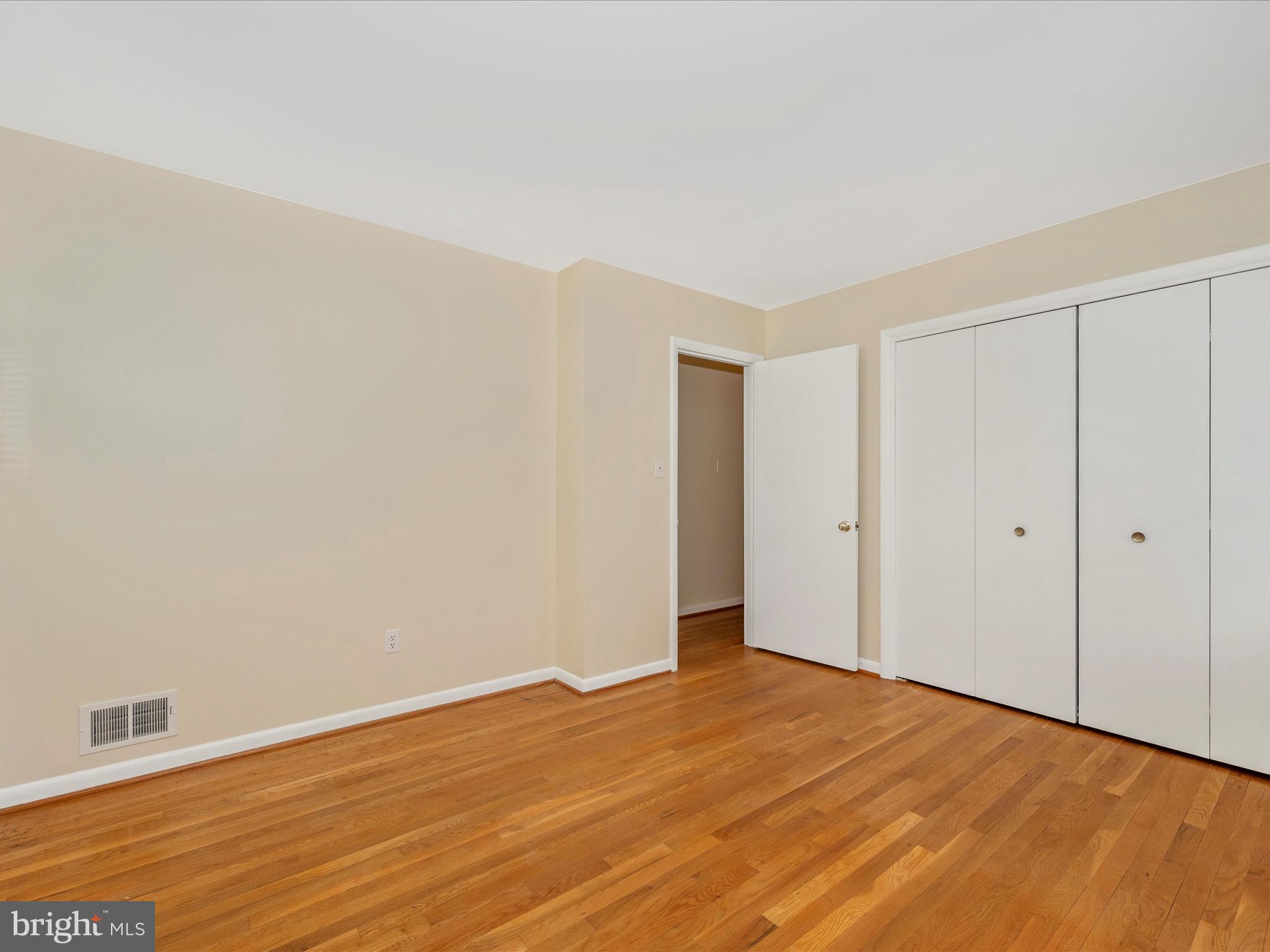 ROCK CREEK MANOR - Residential