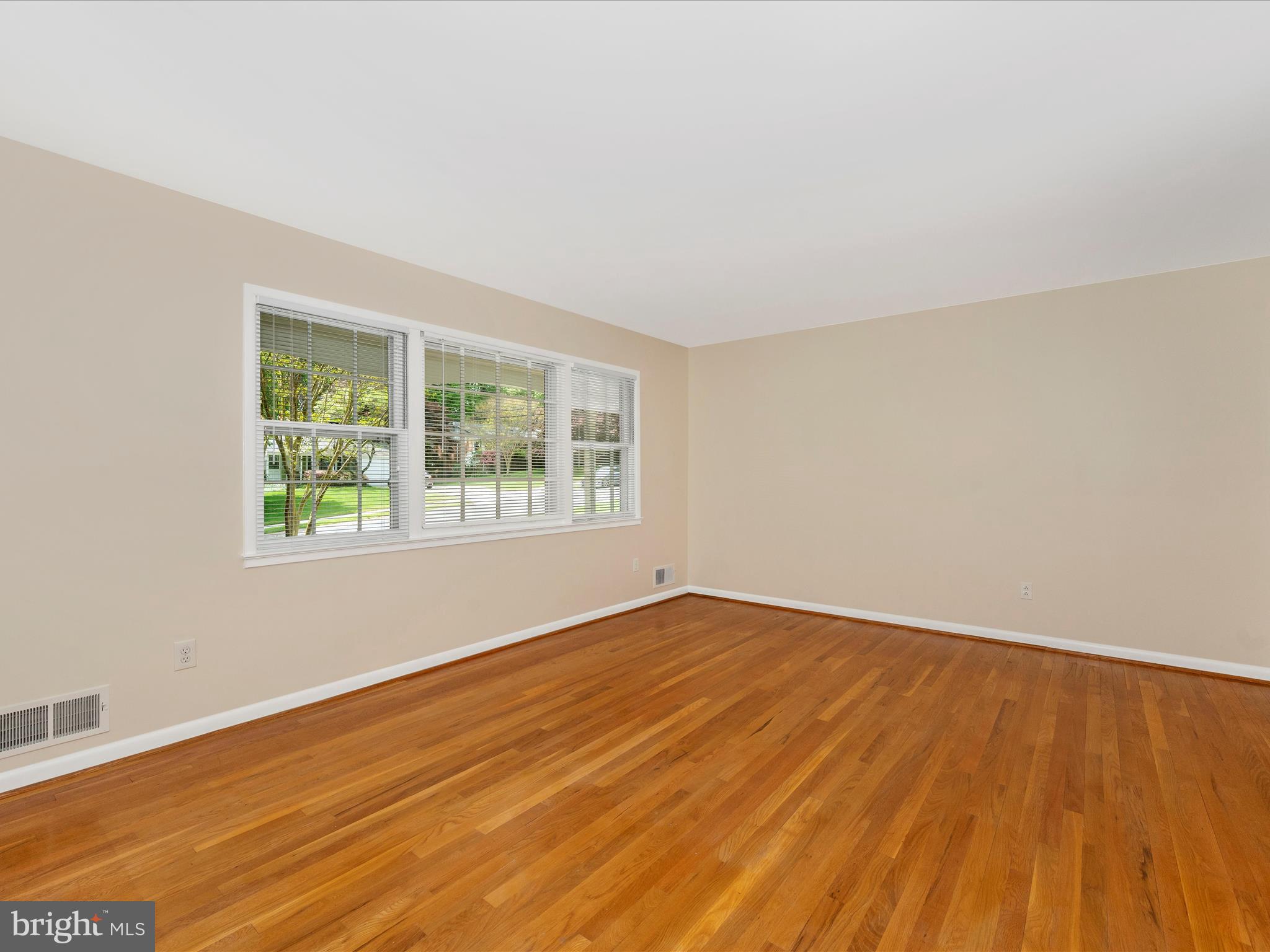 ROCK CREEK MANOR - Residential