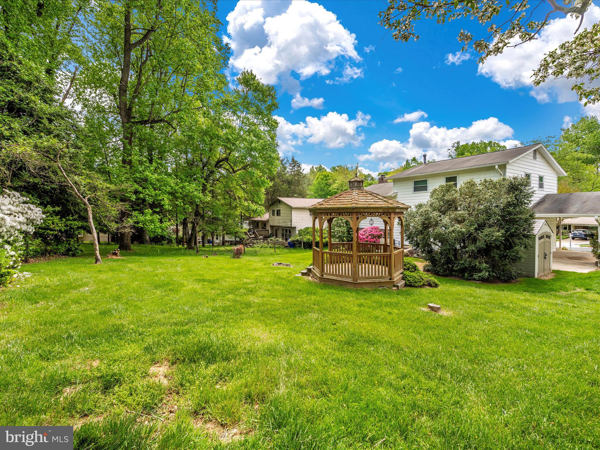 ROCK CREEK MANOR - Residential