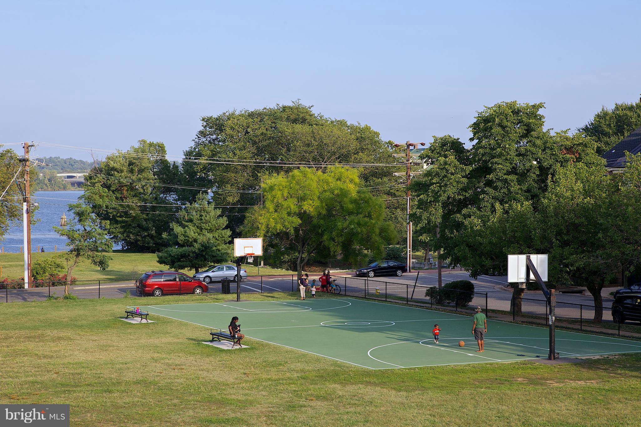 HARBORSIDE - Residential