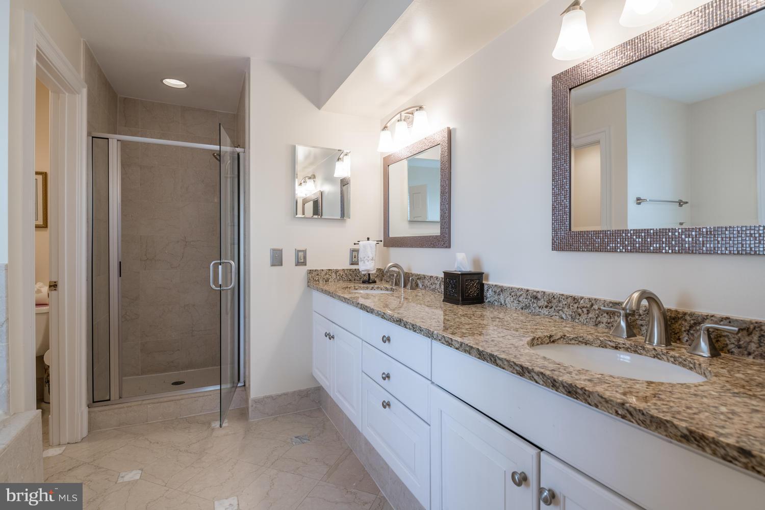 HARBORSIDE - Residential