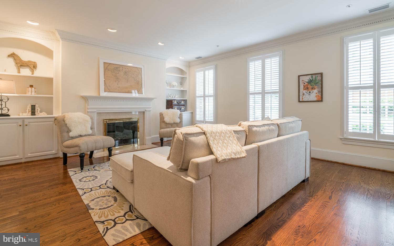 HARBORSIDE - Residential