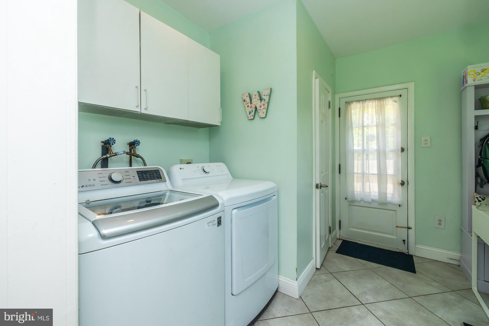 LAFAYETTE HILL - Residential