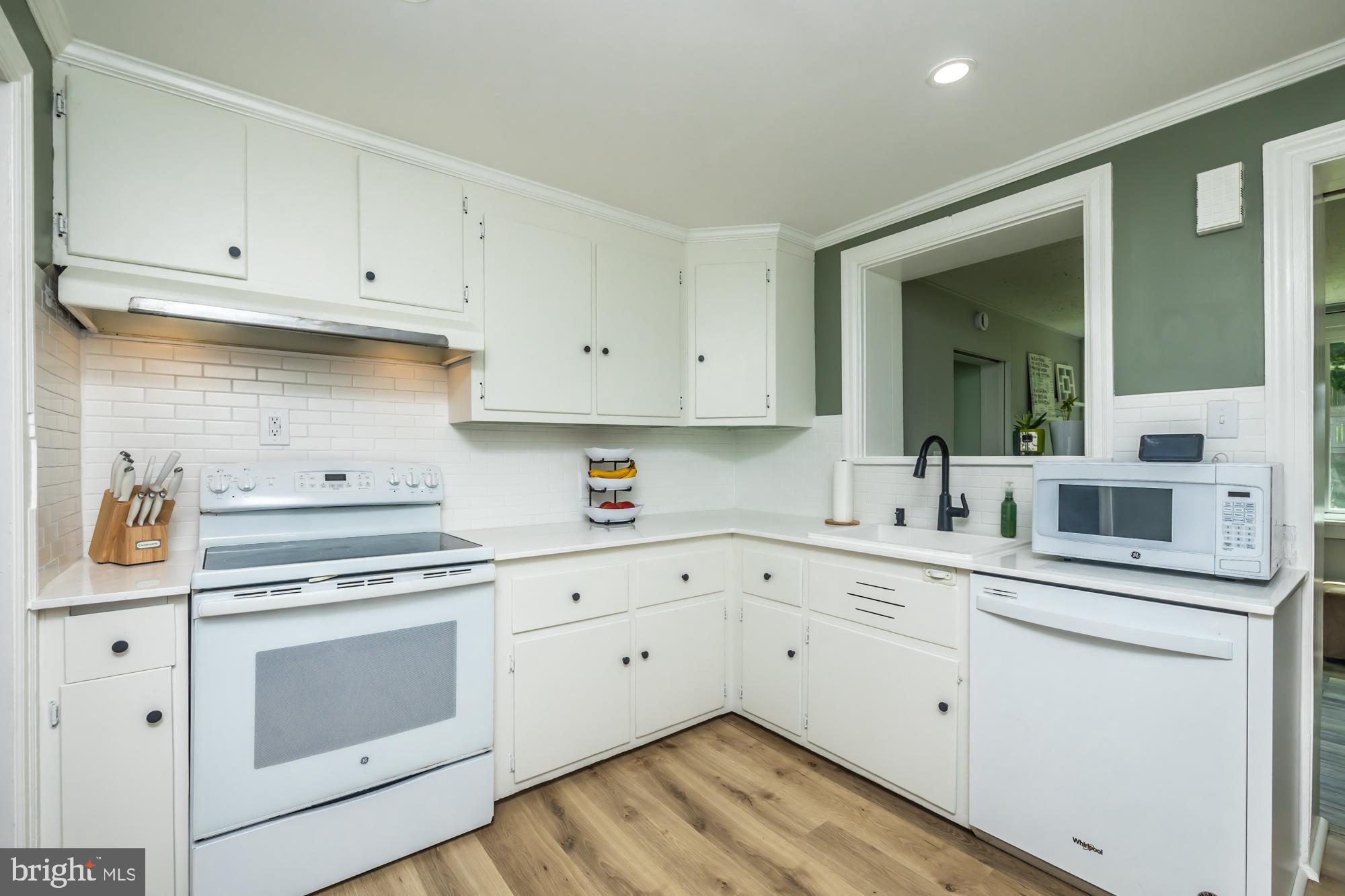 LAFAYETTE HILL - Residential
