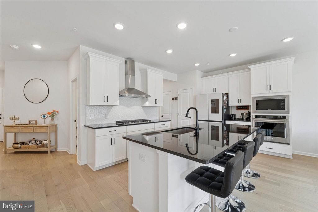 Photo of 723 Finlay Drive, SOUDERTON, PA 18964 (MLS # PAMC2155754)