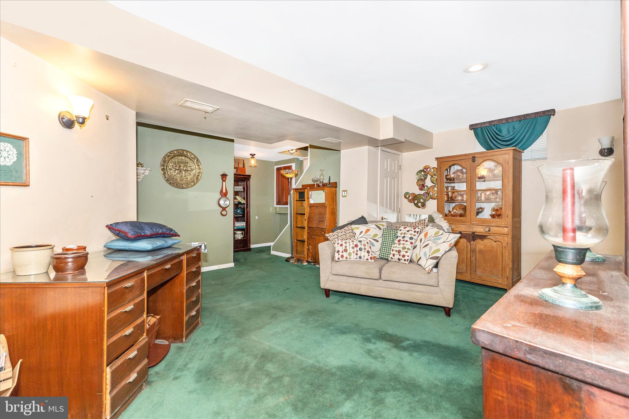 DOUGLAS PARK - Residential