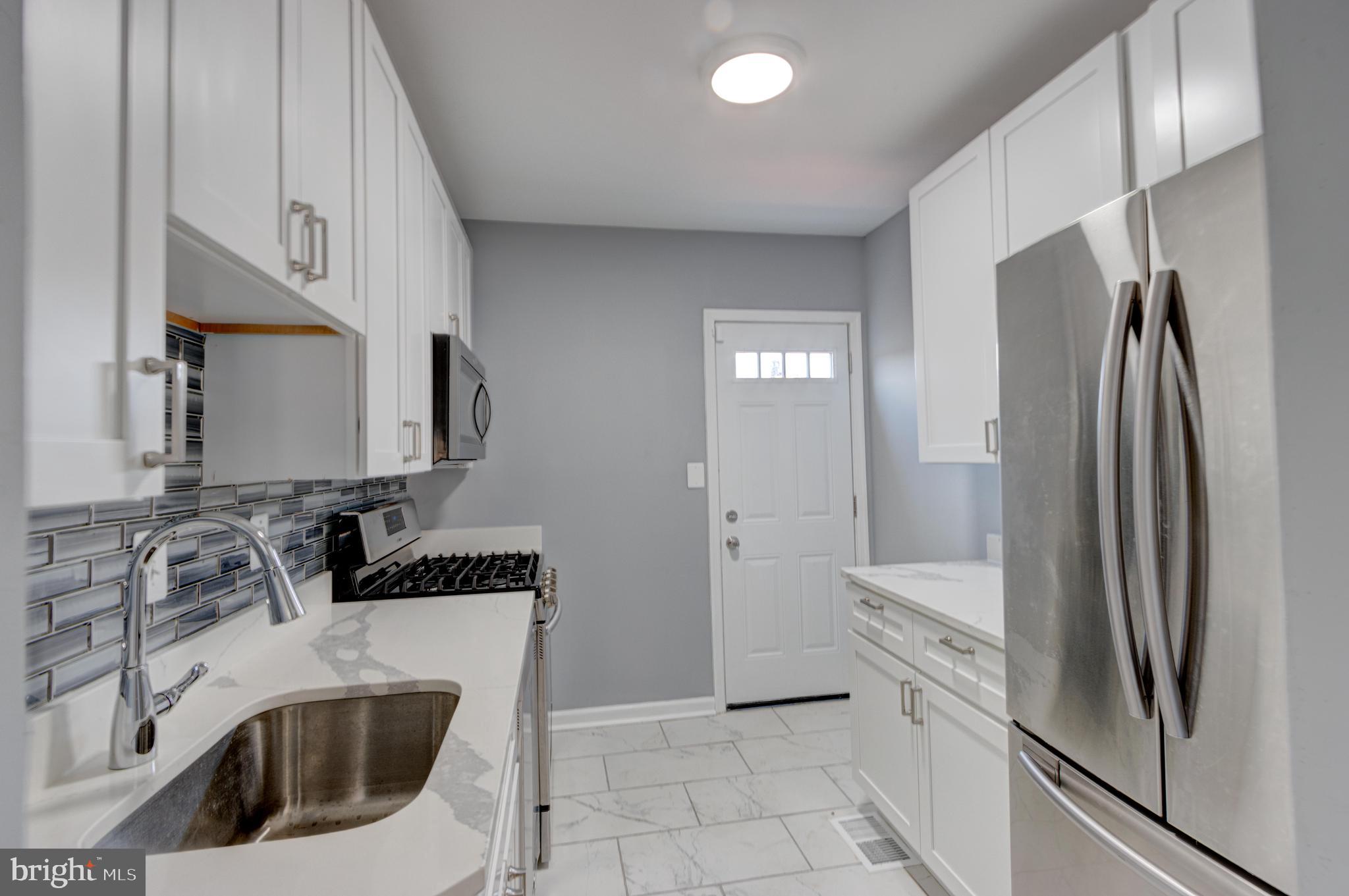 HIGHLANDTOWN - Residential