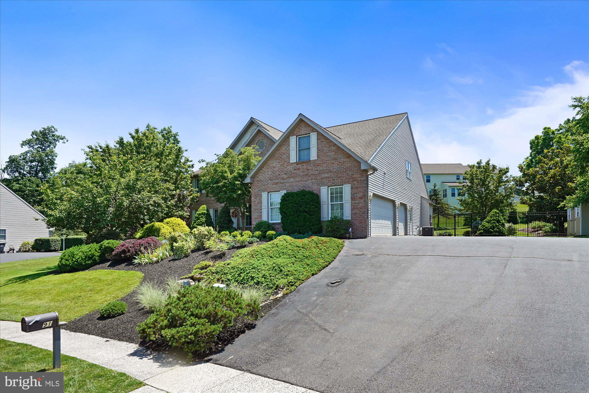 EXETER GOLF CLUB E - Residential