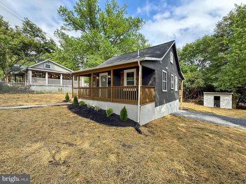 2501 57TH AVENUE LANDOVER MD 20785