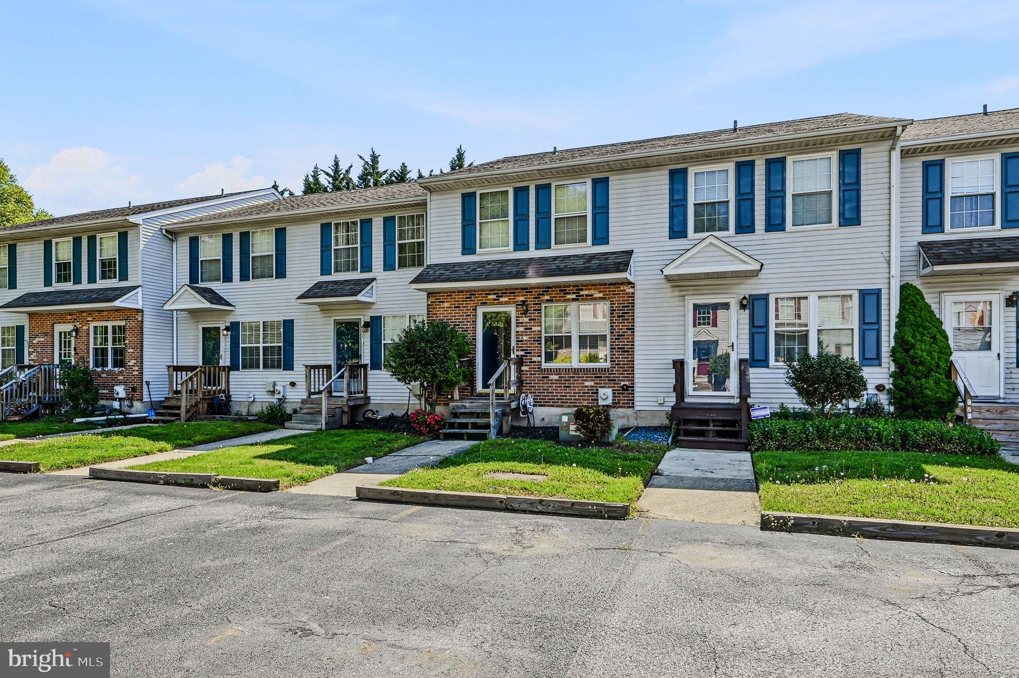 STONES THROW - Residential