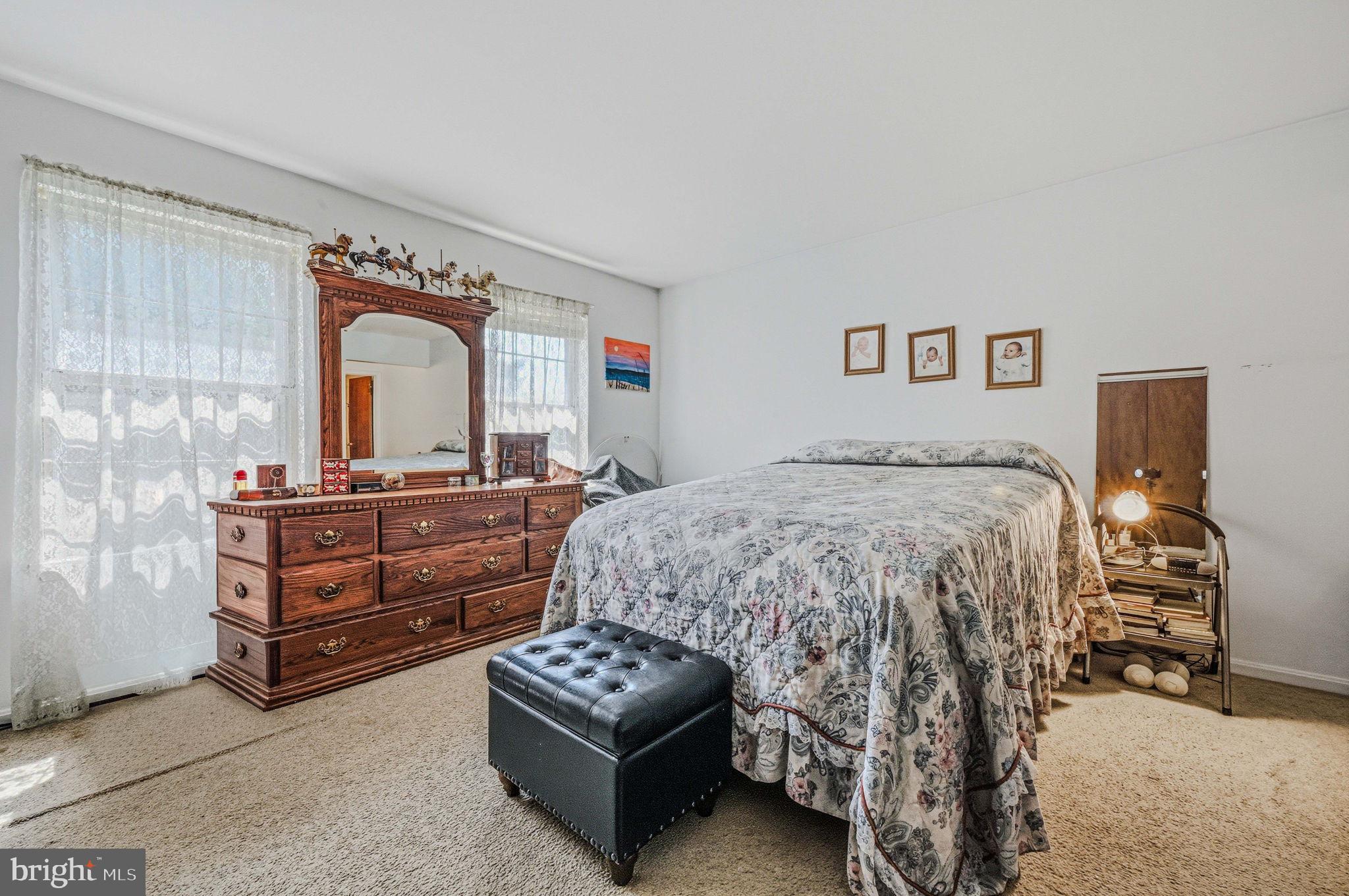 STONES THROW - Residential