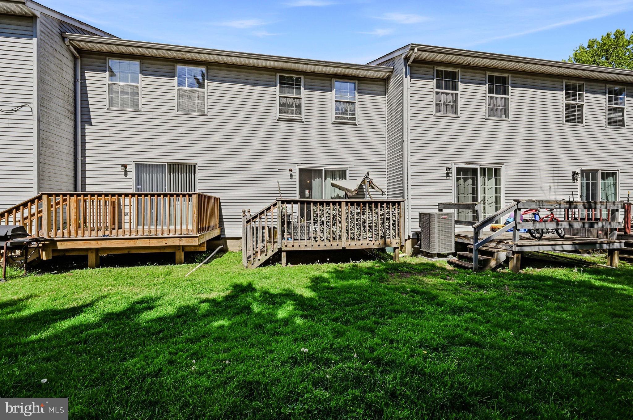 STONES THROW - Residential