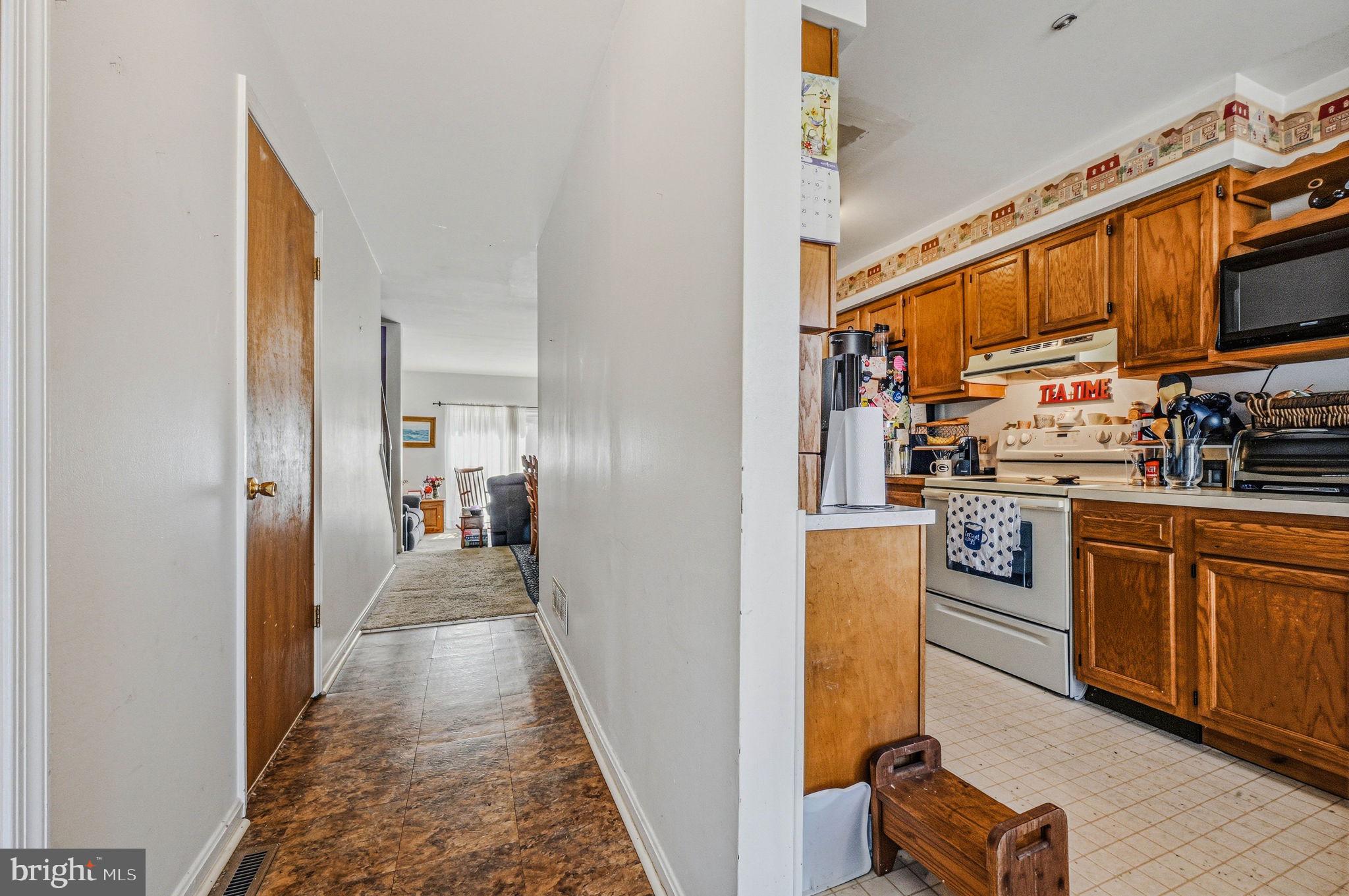 STONES THROW - Residential