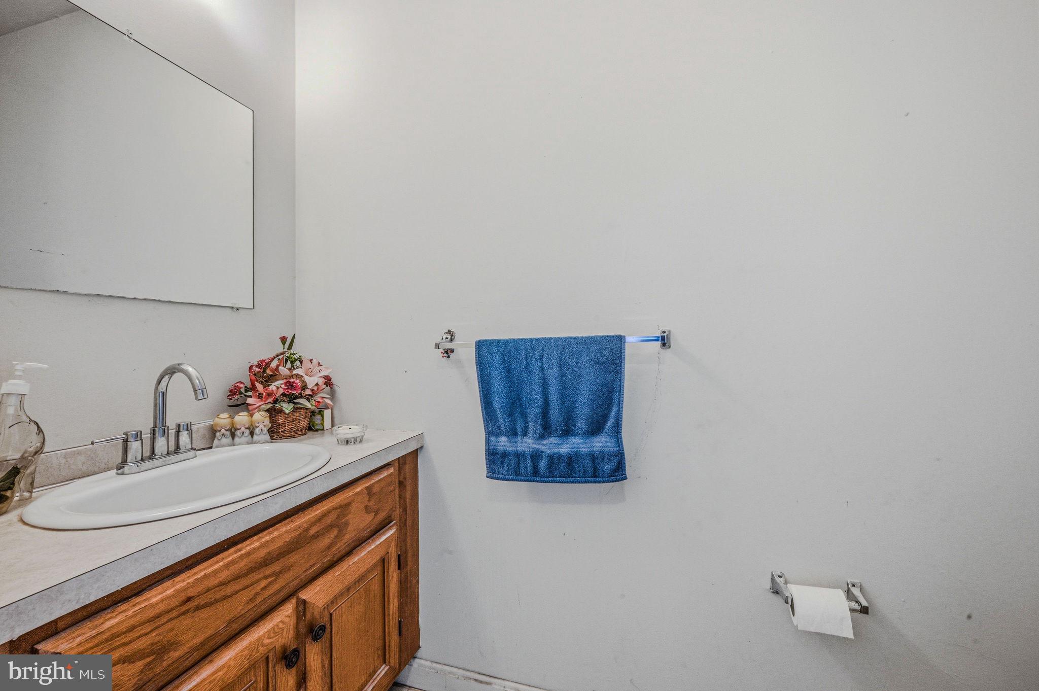 STONES THROW - Residential