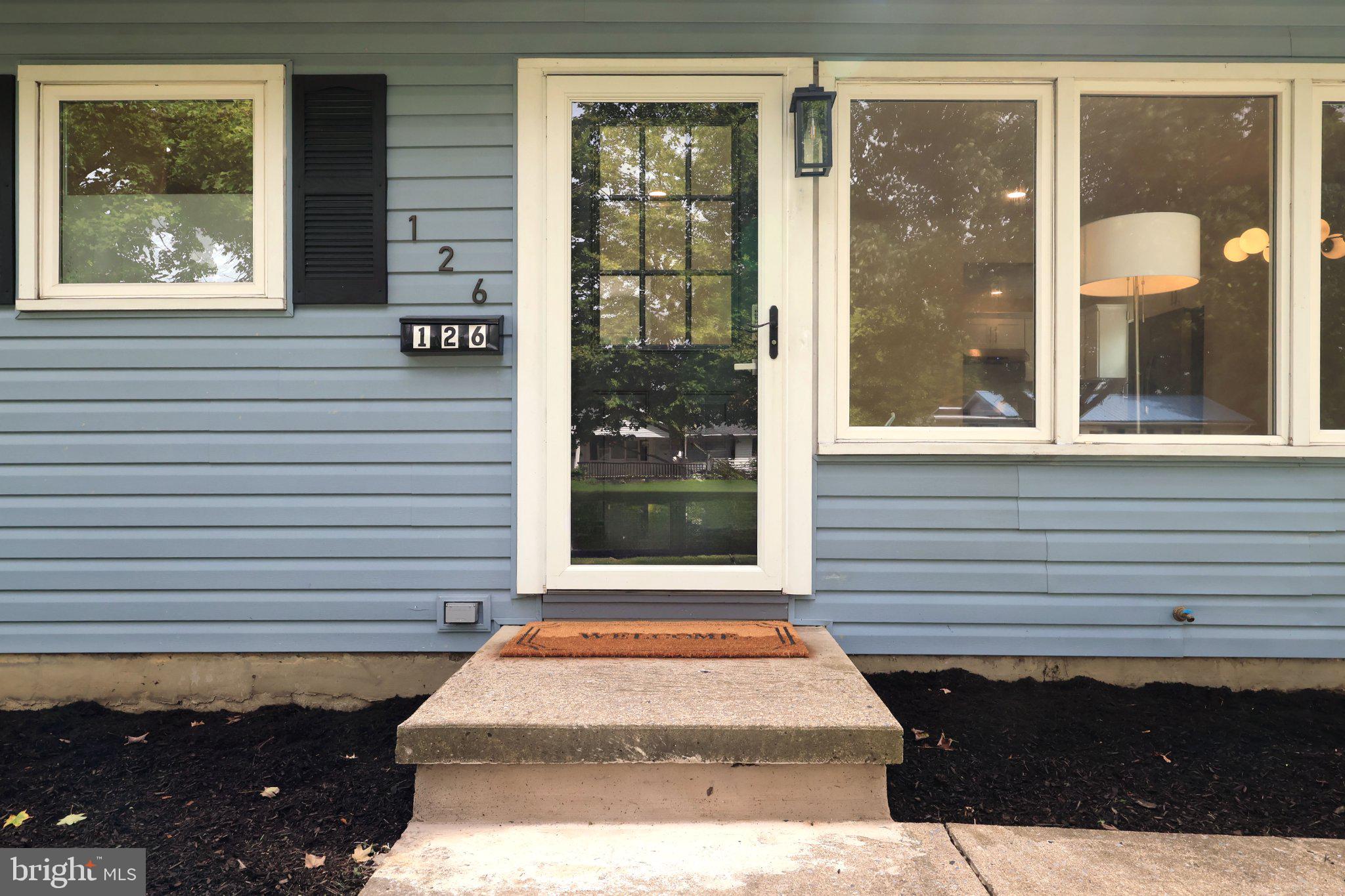 126 W SOUTH HILLS AVENUE