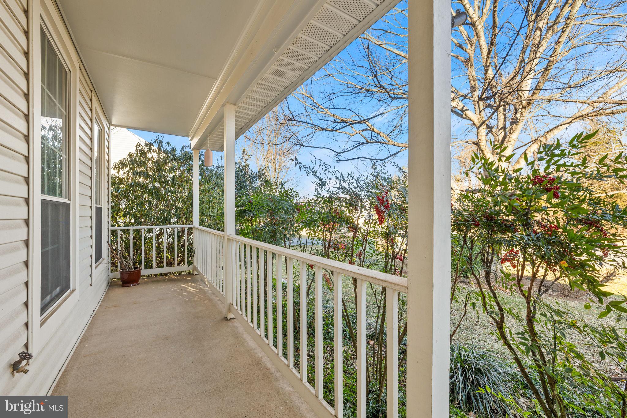 9403 CLOVERHILL COURT