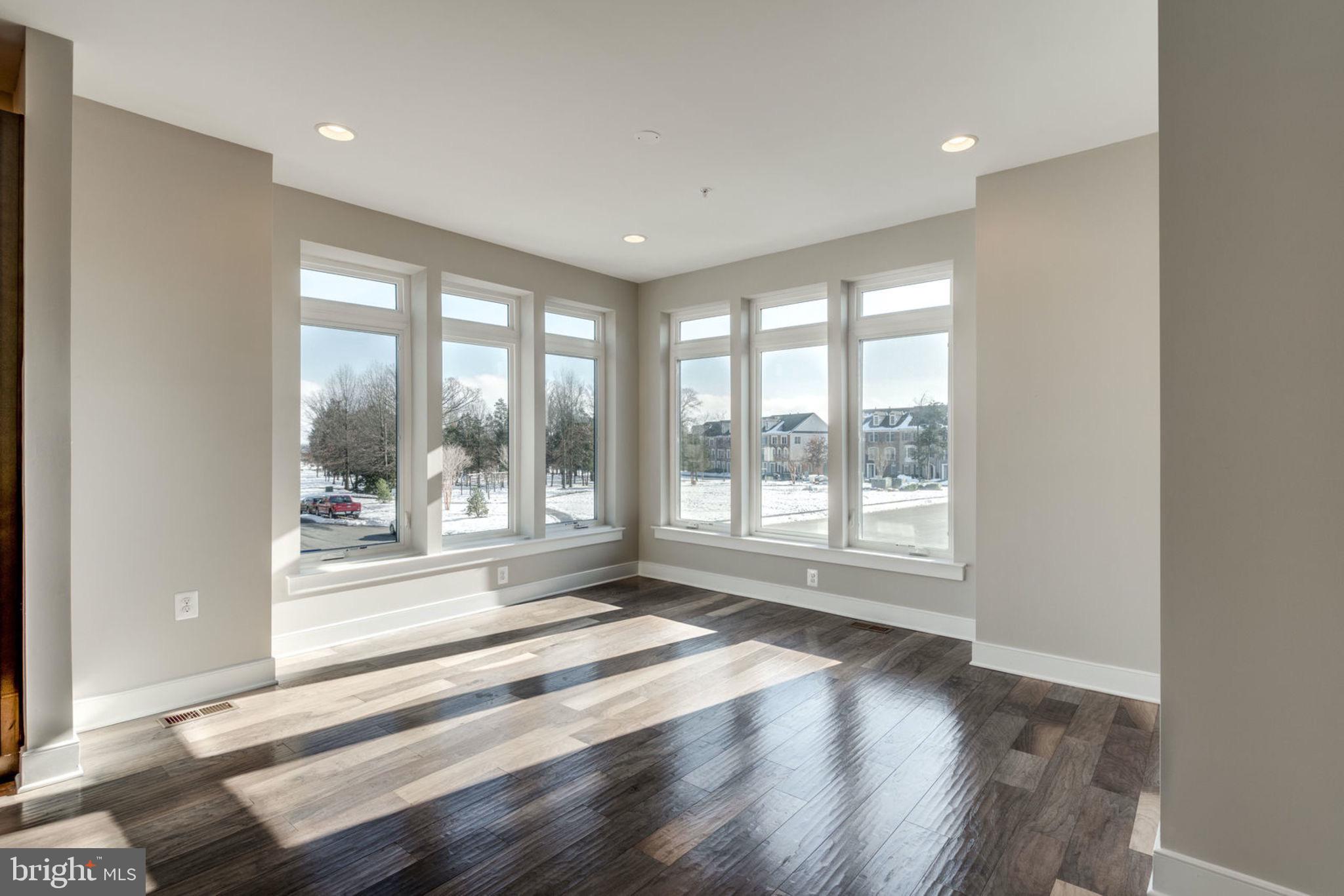 BRAMBLETON TOWN CENTER - Residential Lease